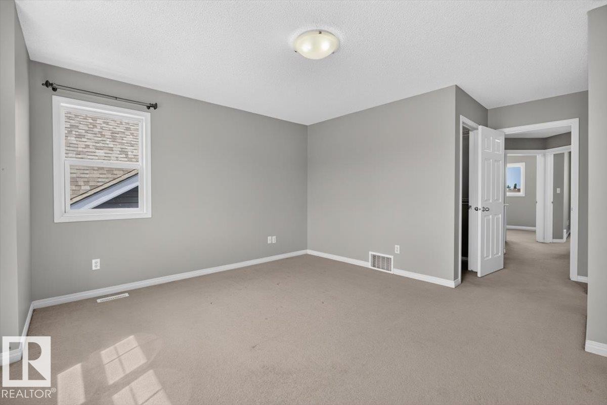 7704 16 Avenue, Edmonton, AB