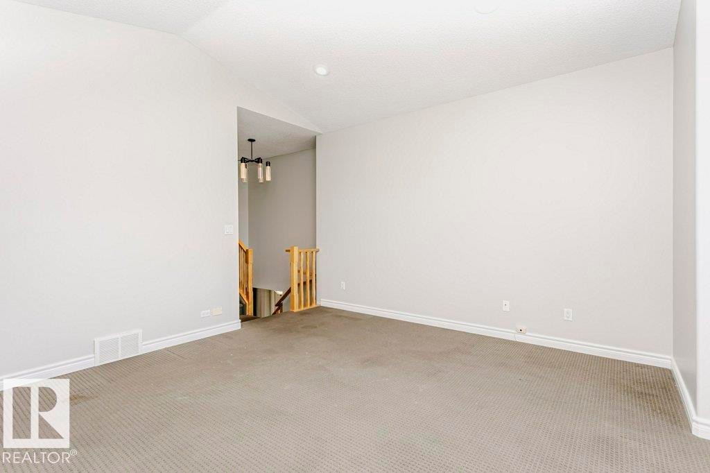 8018 3 Avenue, Edmonton, AB