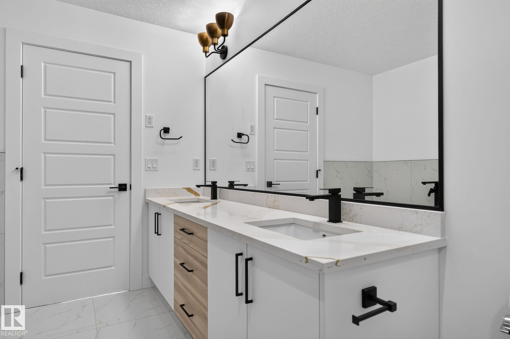 63 Silverstone Drive, Stony Plain, AB