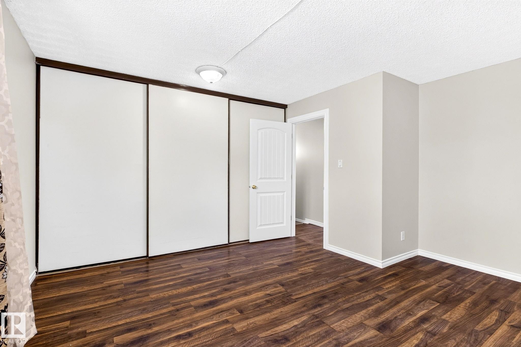 7 1651 46 St, Edmonton, AB