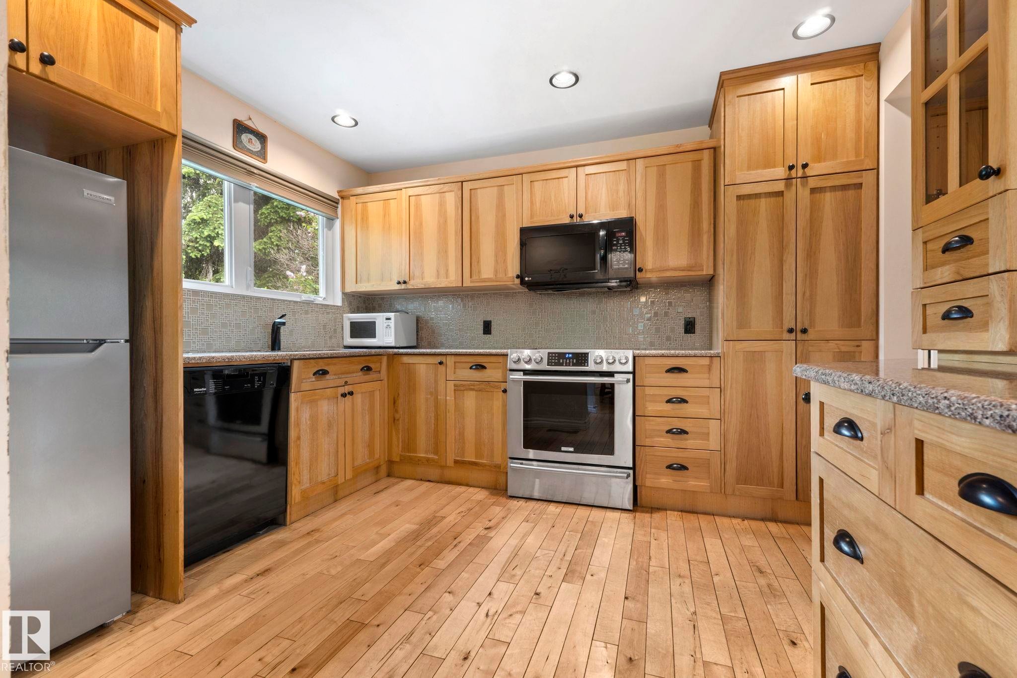 13411 105 Street, Edmonton, AB