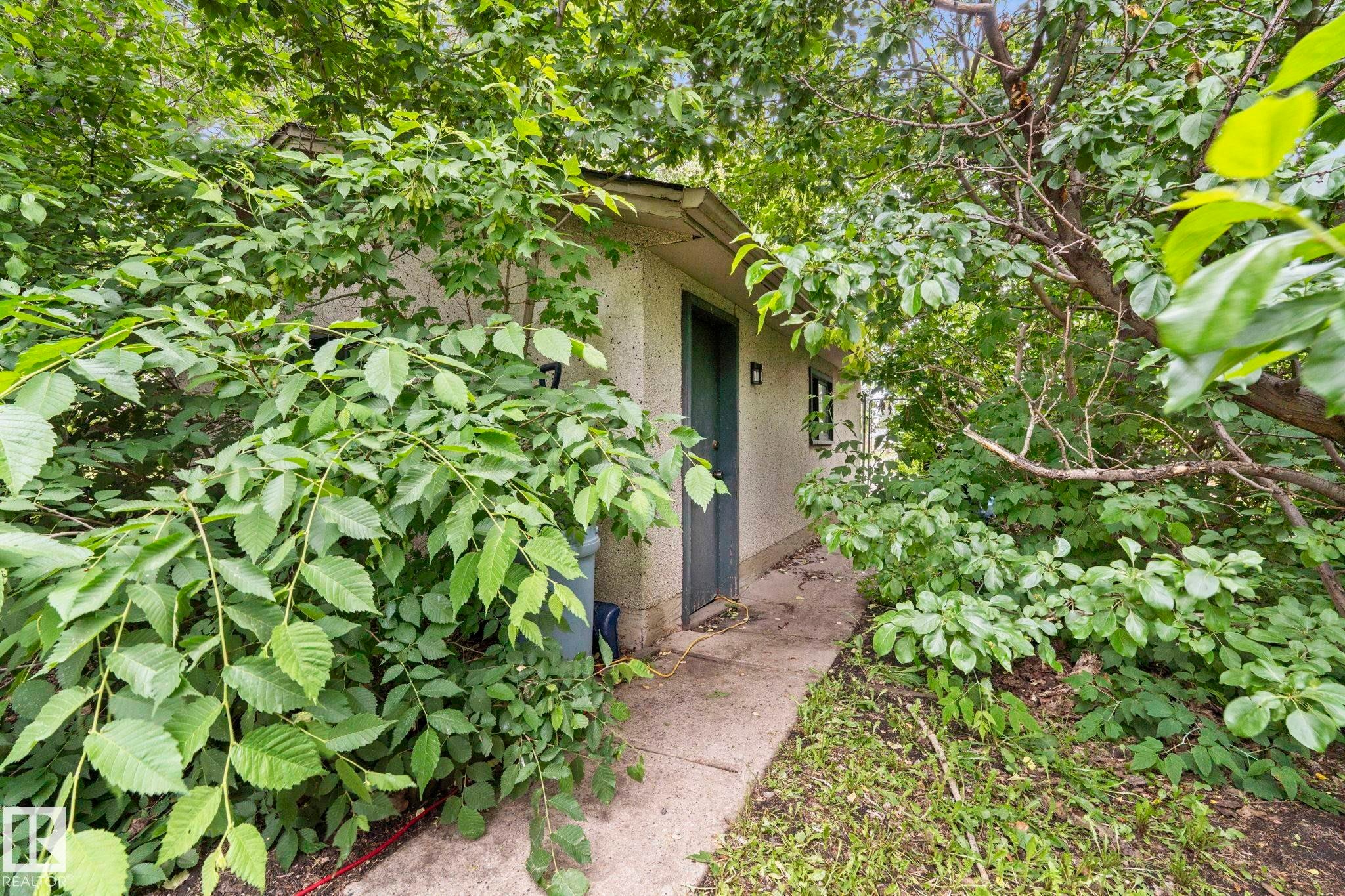 13411 105 Street, Edmonton, AB