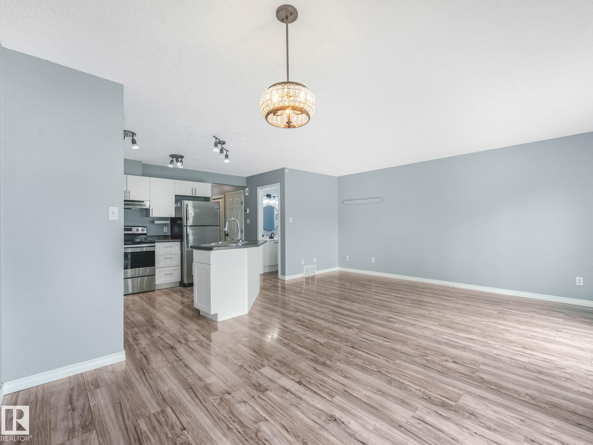 6828 159A Avenue, Edmonton, AB