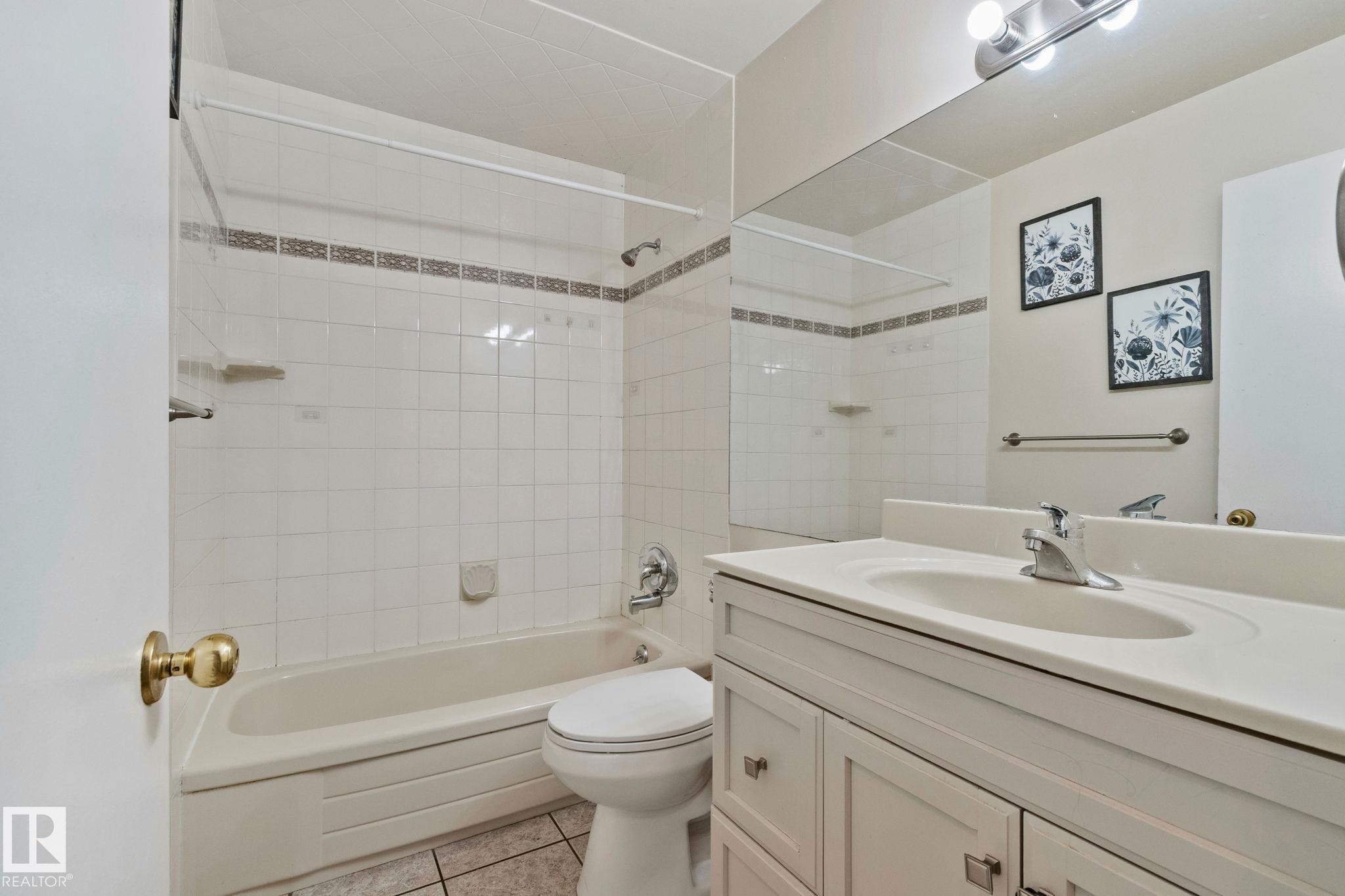 18605 86A Avenue, Edmonton, AB