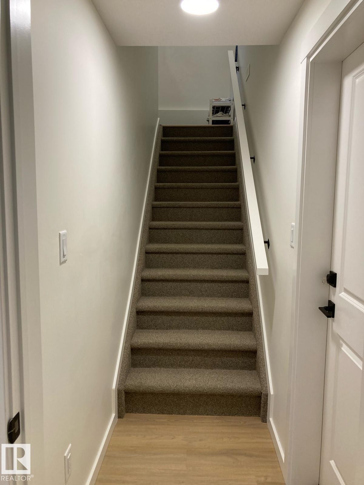 2152 52 Street, Edmonton, AB