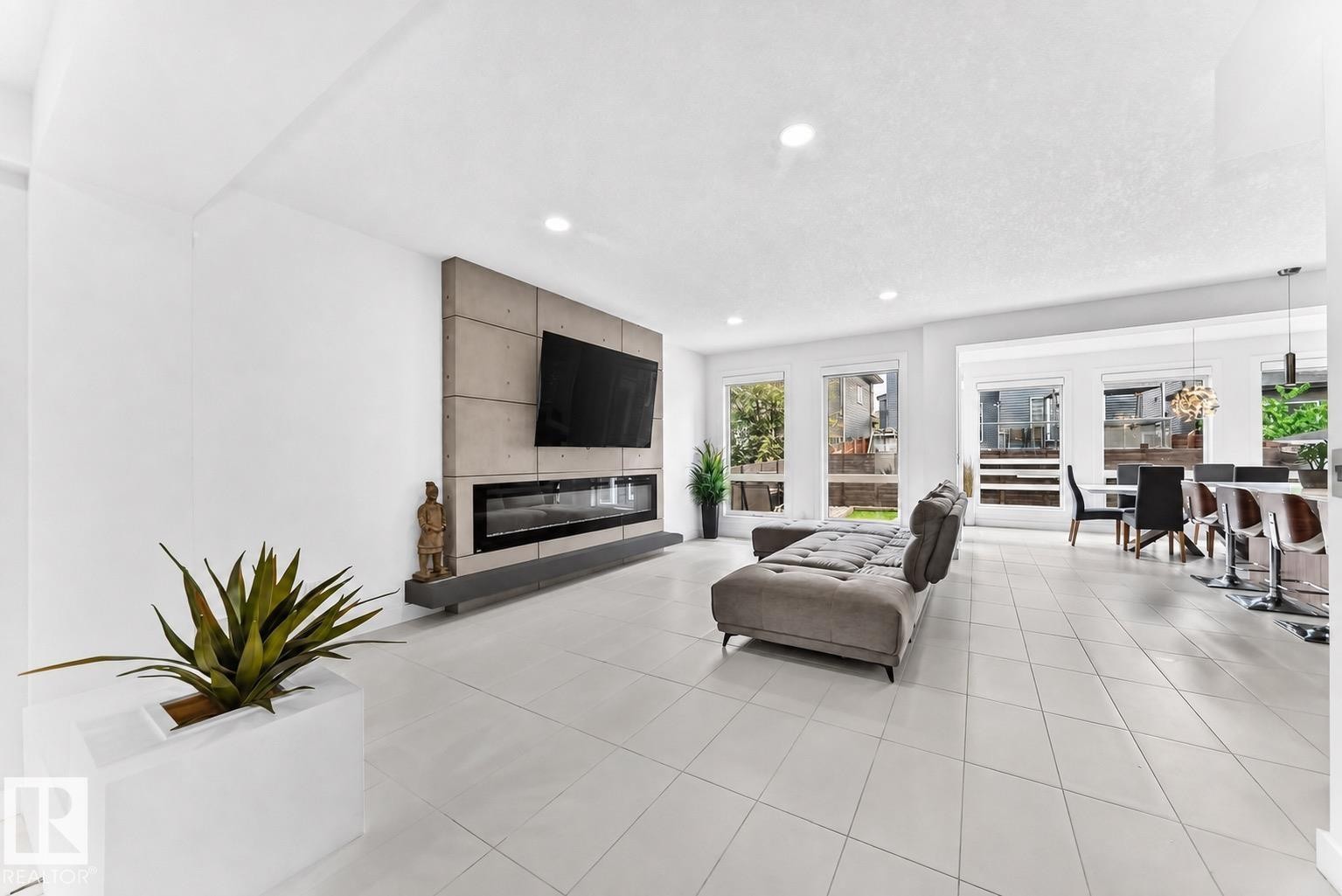 793 Windermere Wynd, Edmonton, AB