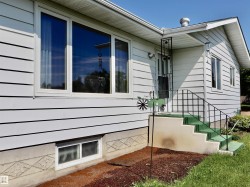 5530 46 street Barrhead, AB T7N 1K6
