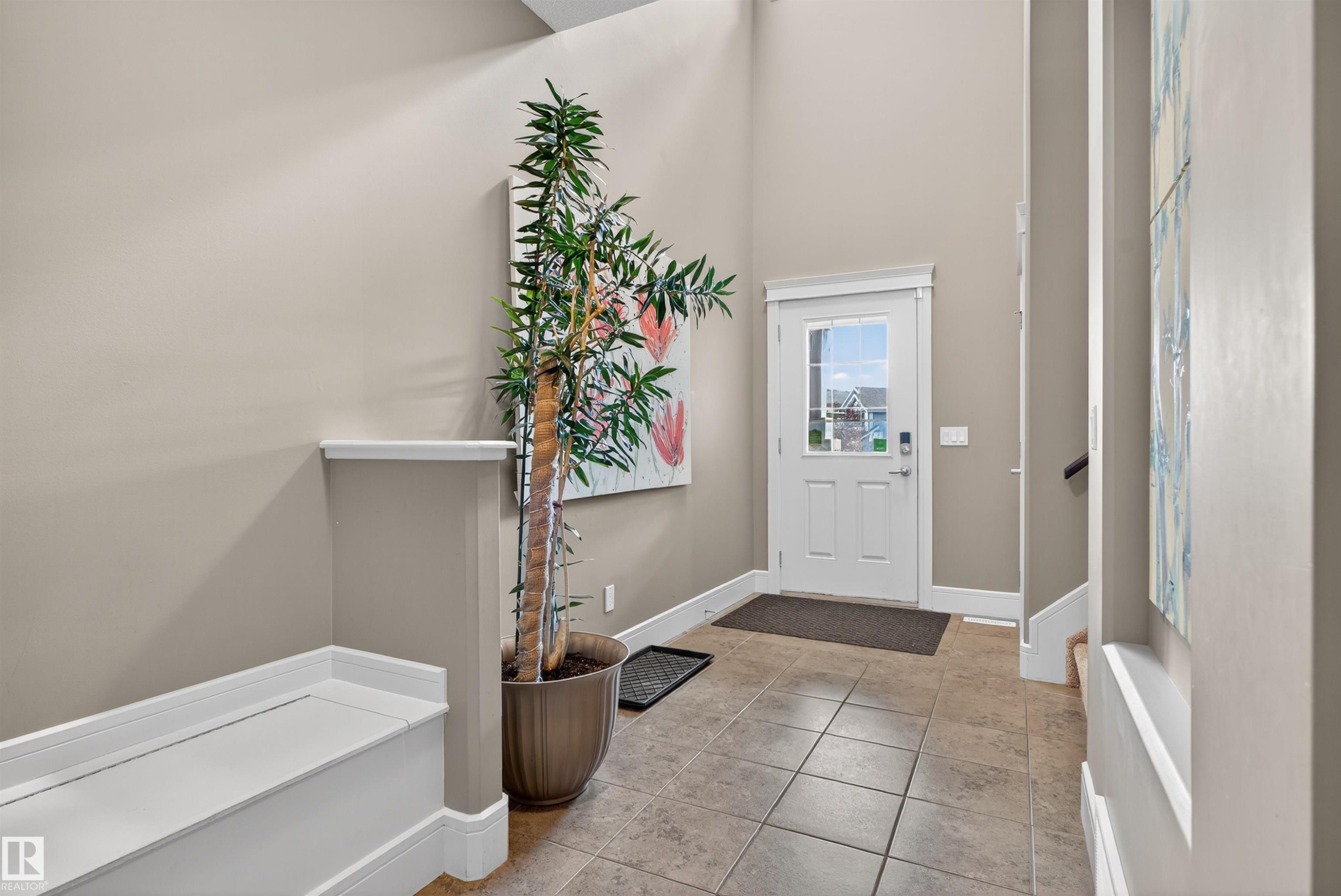 1772 33B Street Nw, Edmonton, AB - Indoor Photo Showing Other Room