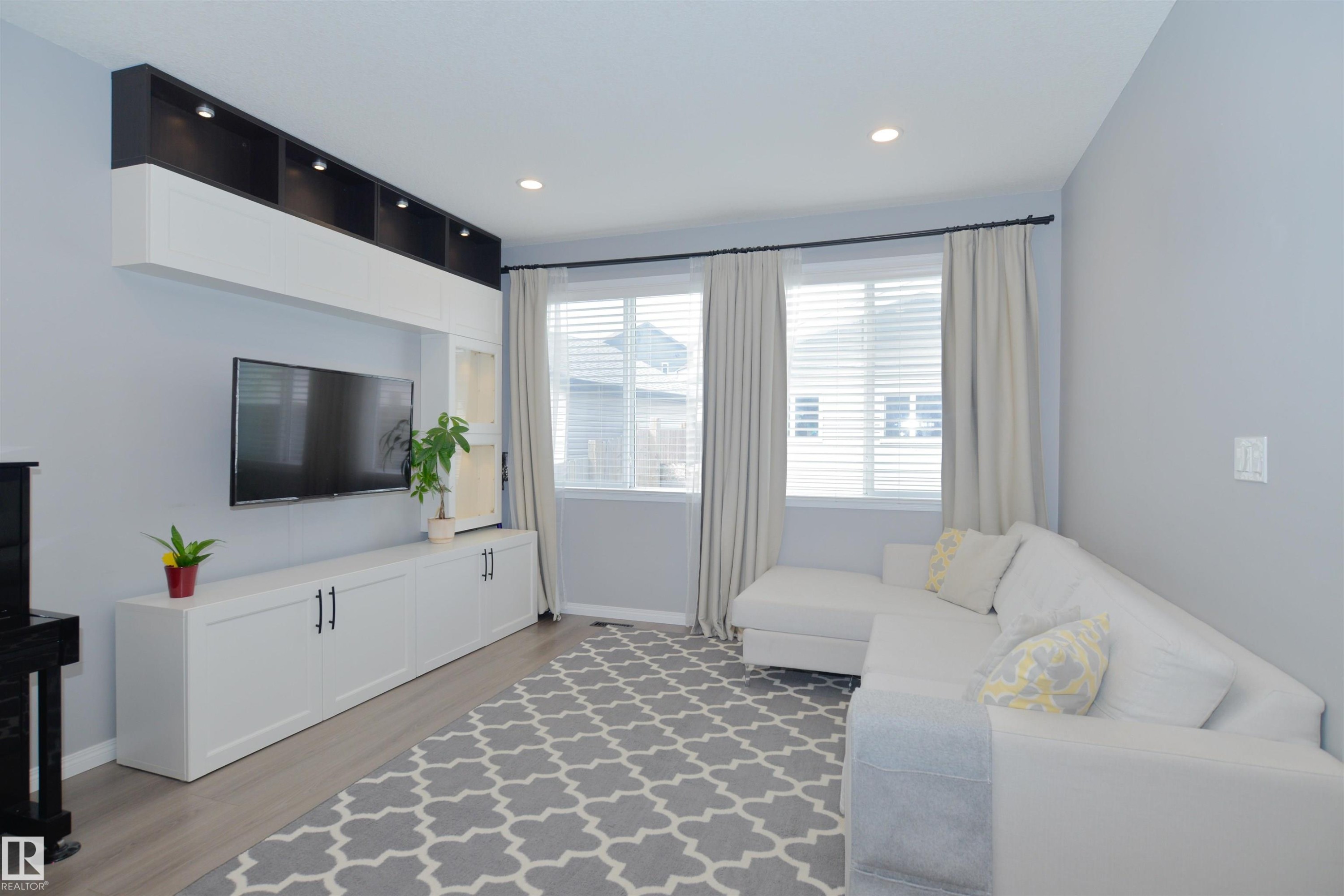 17544 58 Street, Edmonton, AB
