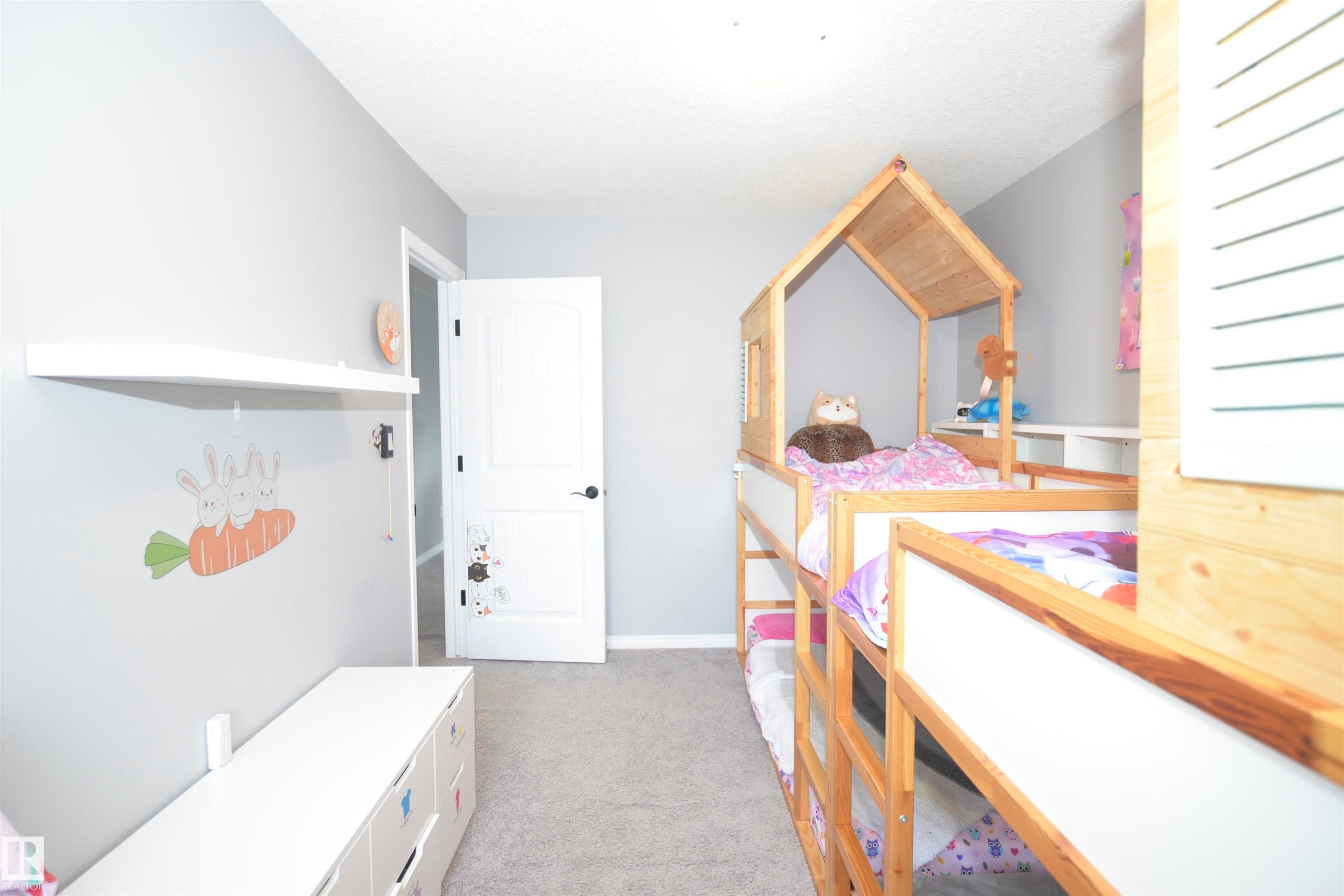 17544 58 Street, Edmonton, AB
