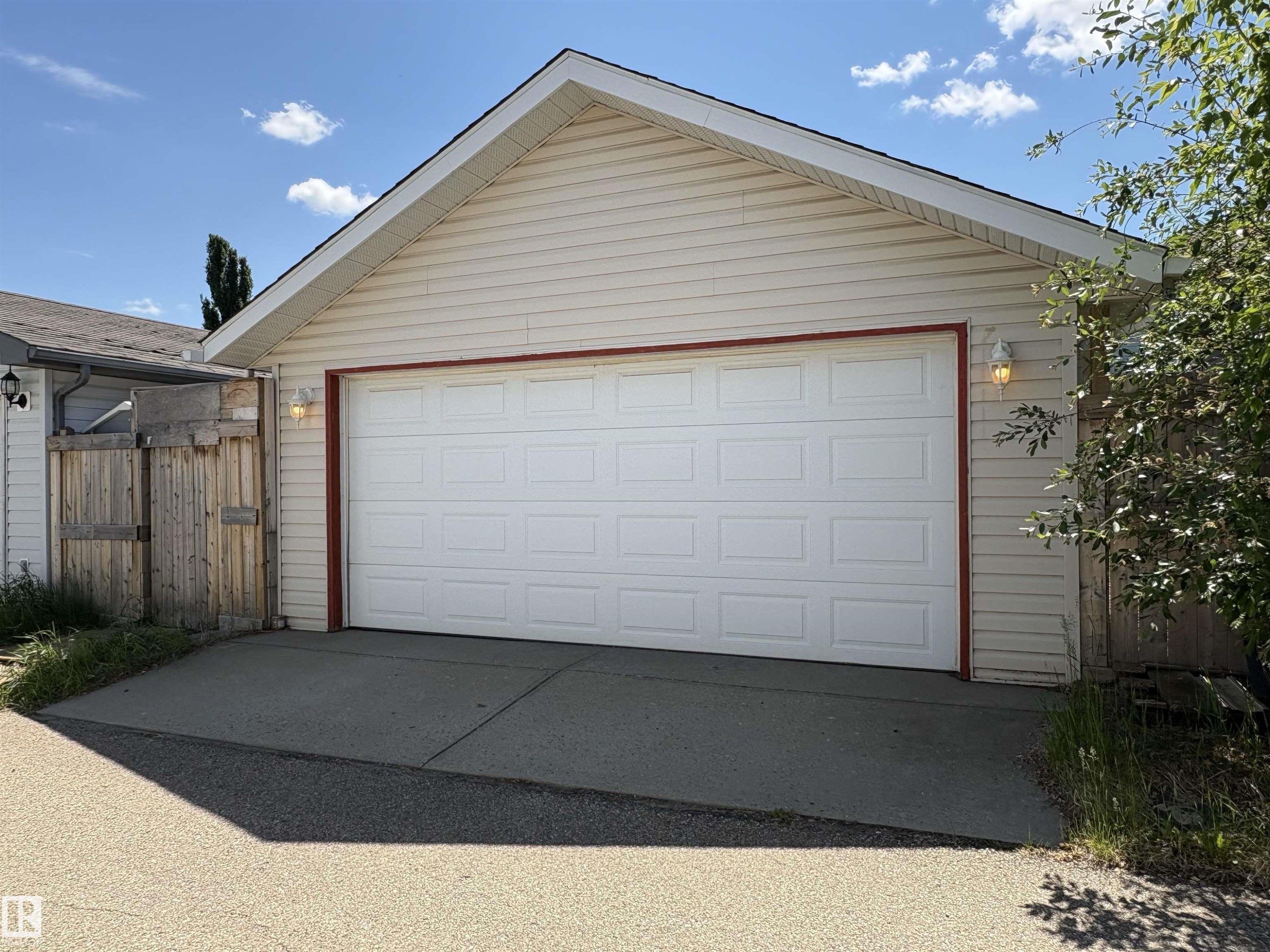 21354 87A Avenue, Edmonton, AB