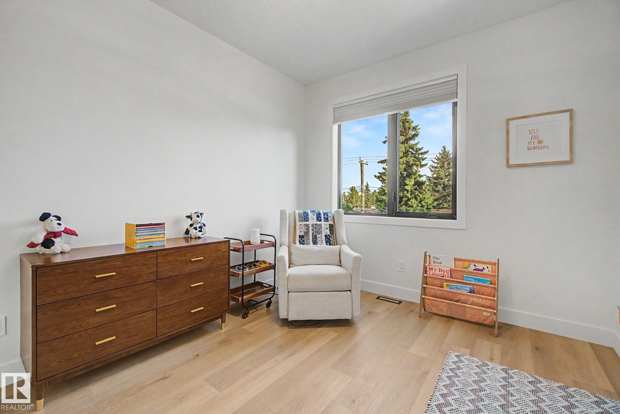 14711 88 Avenue Nw, Edmonton, AB - Indoor Photo Showing Other Room