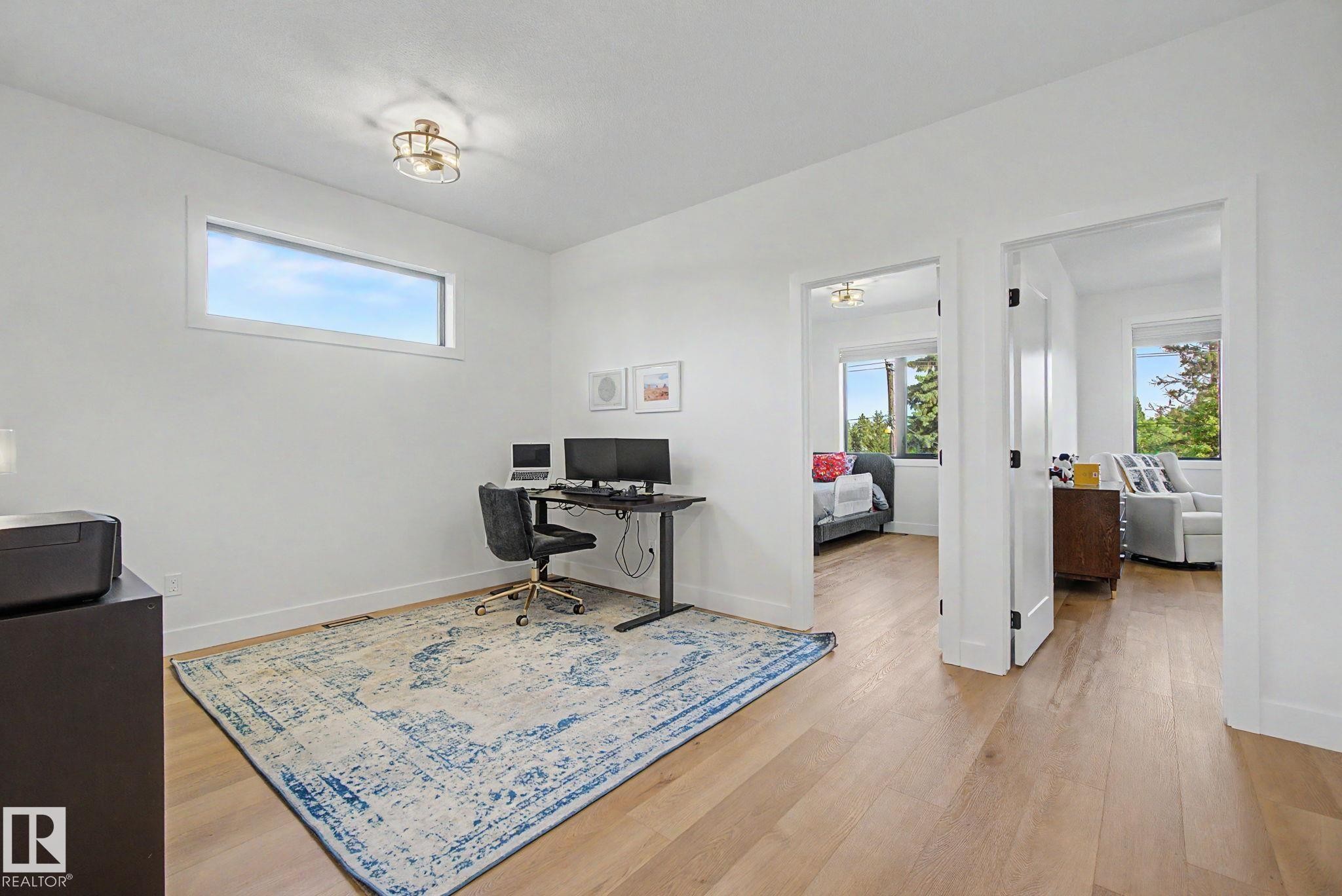 14711 88 Avenue Nw, Edmonton, AB - Indoor