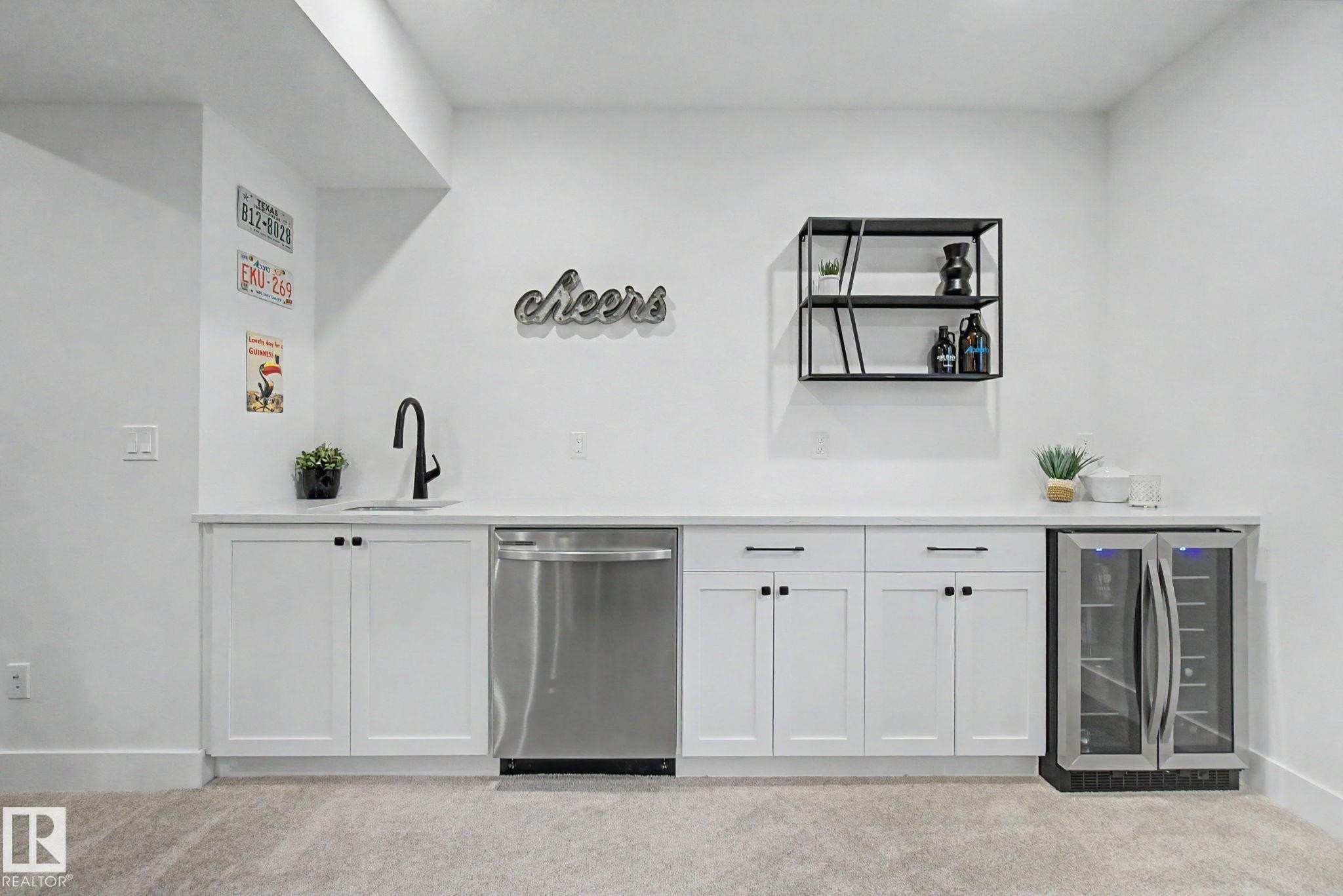 14711 88 Avenue Nw, Edmonton, AB - Indoor Photo Showing Other Room