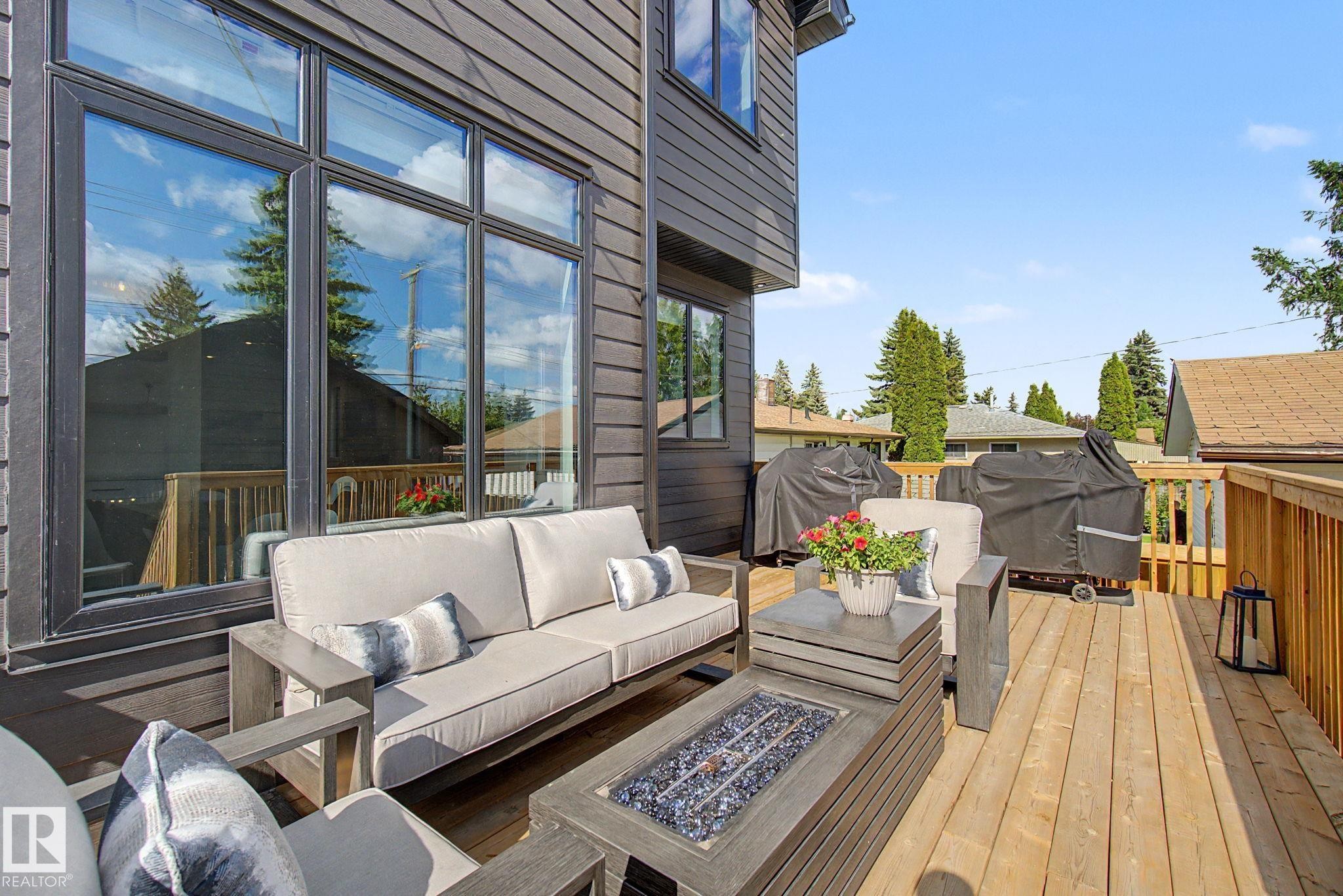 14711 88 Avenue Nw, Edmonton, AB - Outdoor With Deck Patio Veranda With Exterior