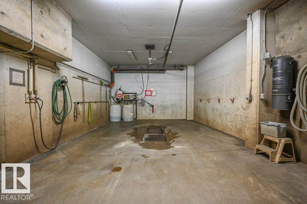 Wash Bay in the heated, undergroud parkade - 316 2011 137 Avenue, Edmonton, AB - Indoor Photo Showing Garage
