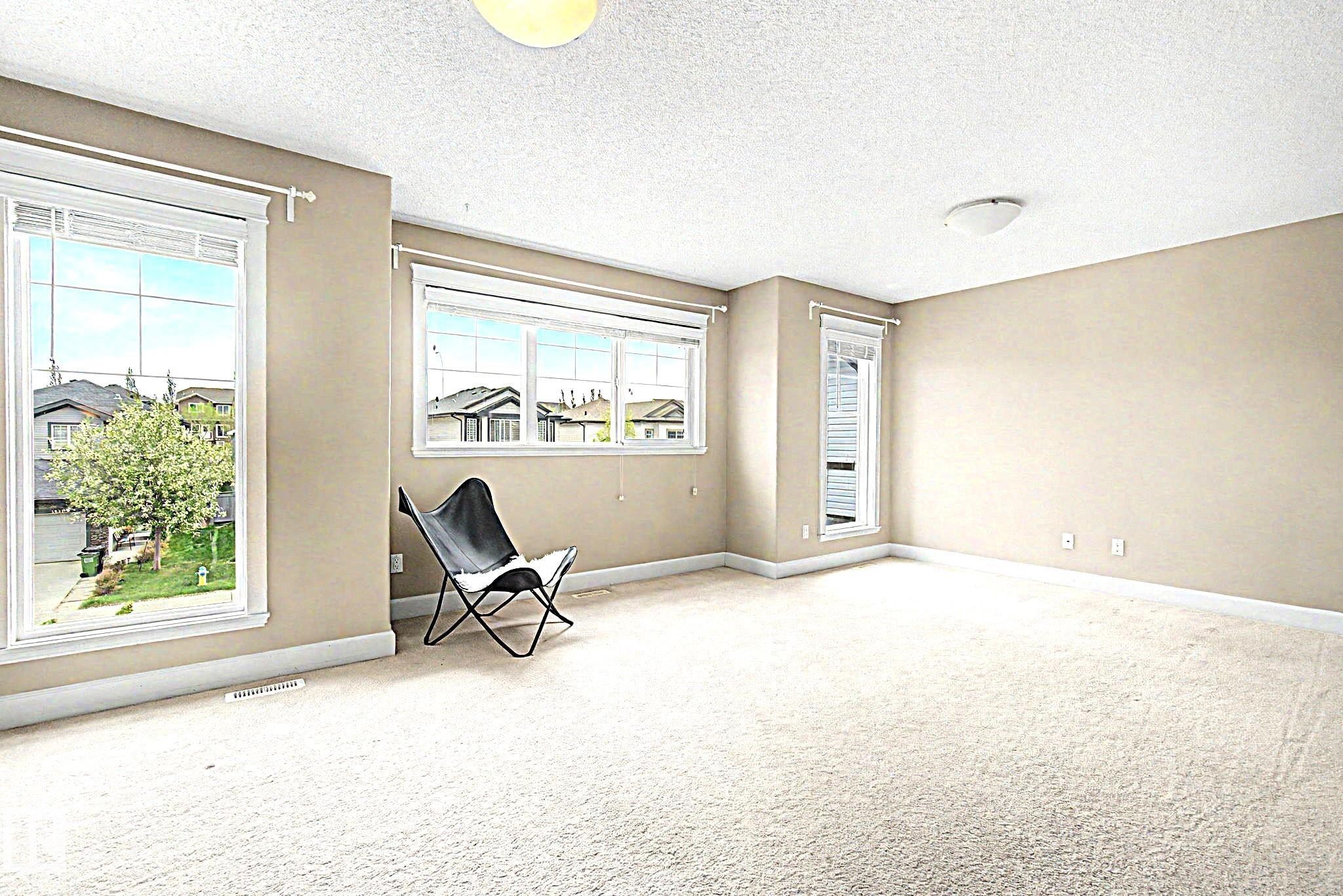 1932 67 Street, Edmonton, AB