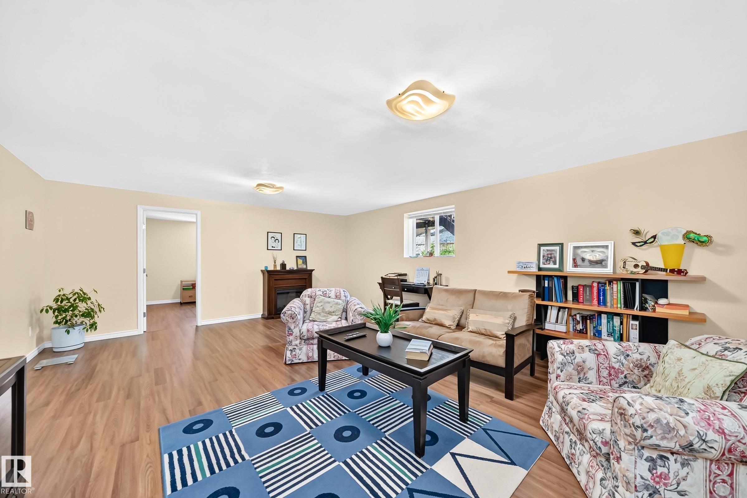 963 Burrows Crescent, Edmonton, AB