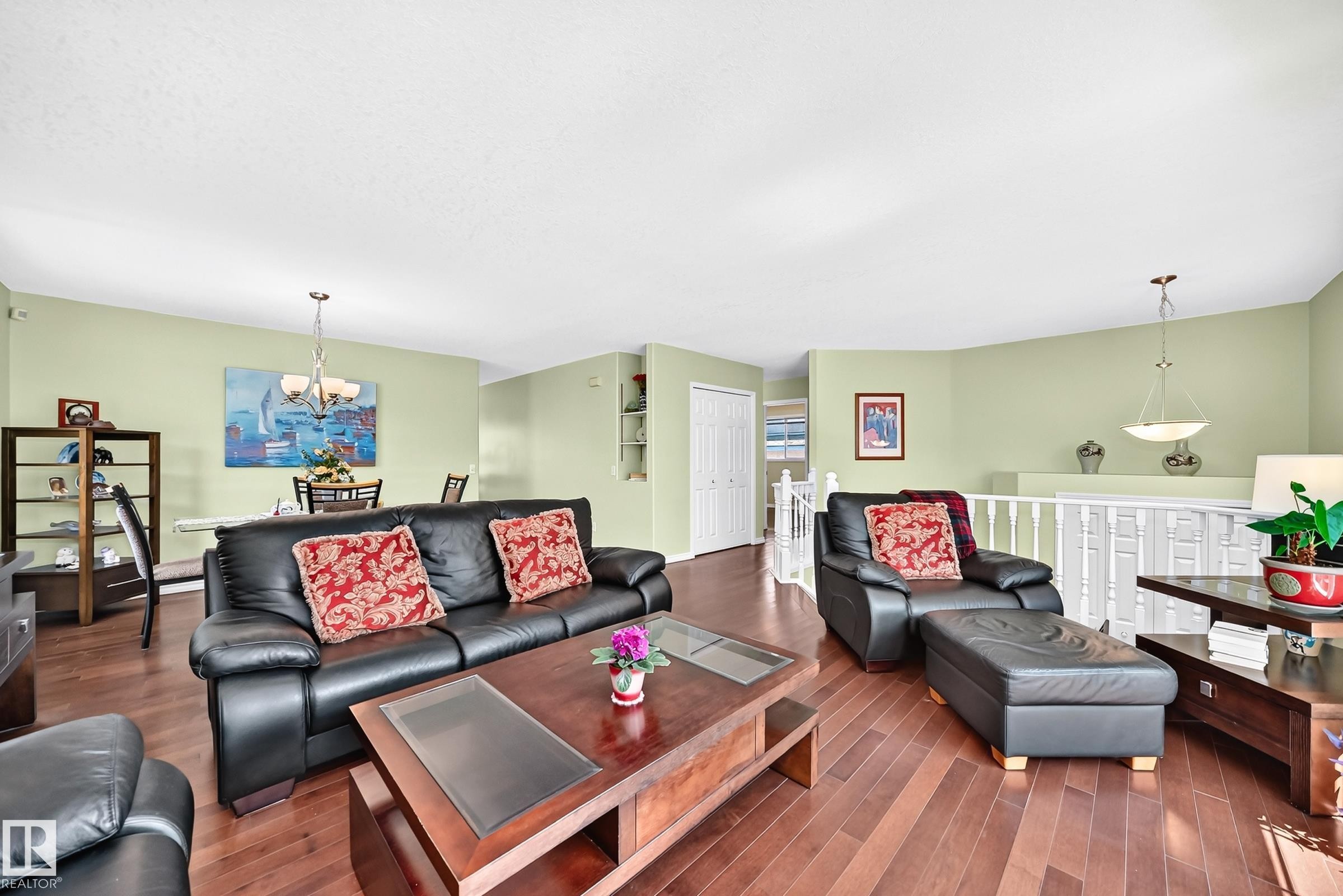 963 Burrows Crescent, Edmonton, AB