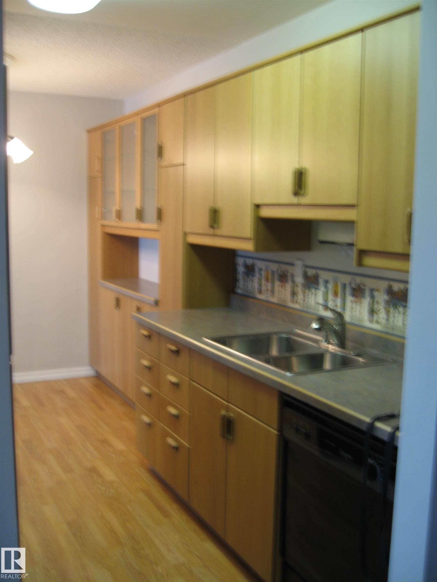 314 5316 118 Avenue Nw, Edmonton, AB