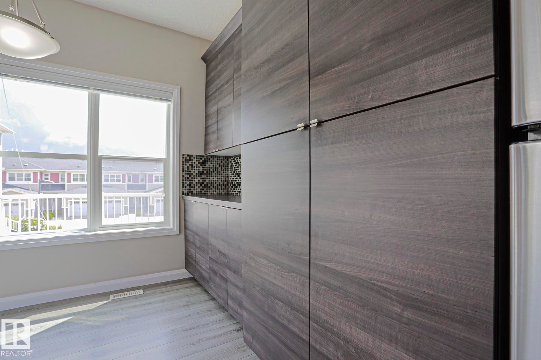 33 3710 Allan Drive, Edmonton, AB