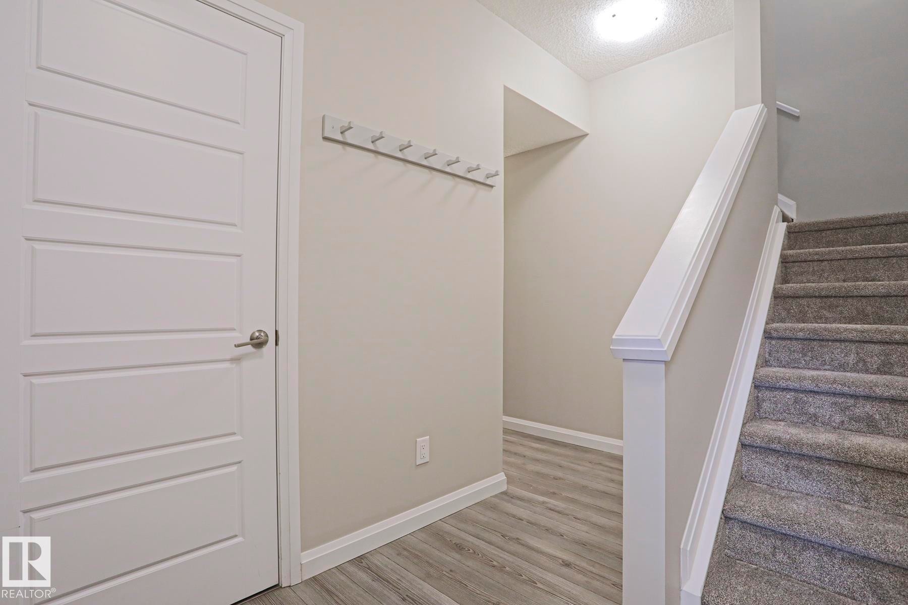 33 3710 Allan Drive, Edmonton, AB
