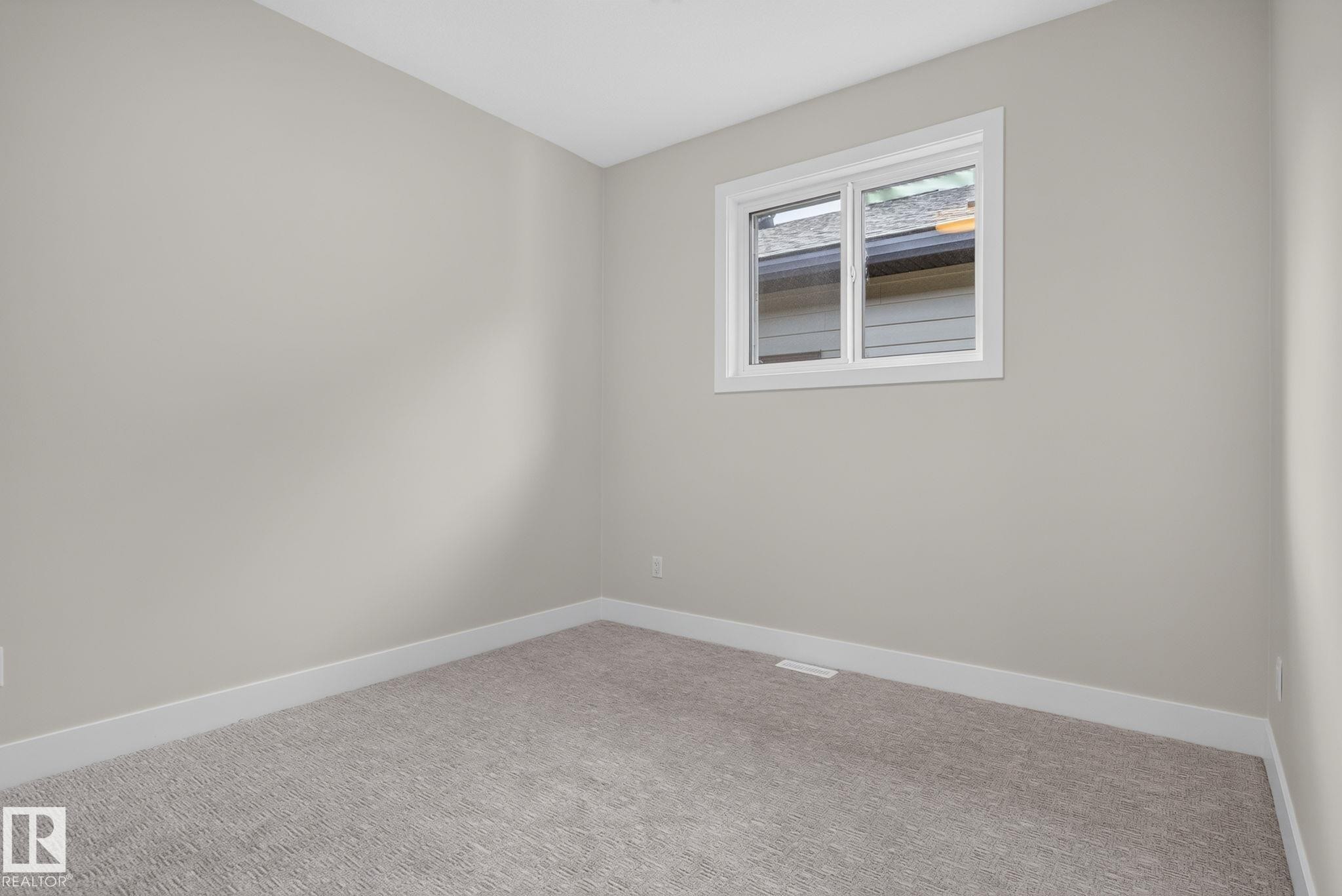 7664 Kimiwan Crescent Sw, Edmonton, AB