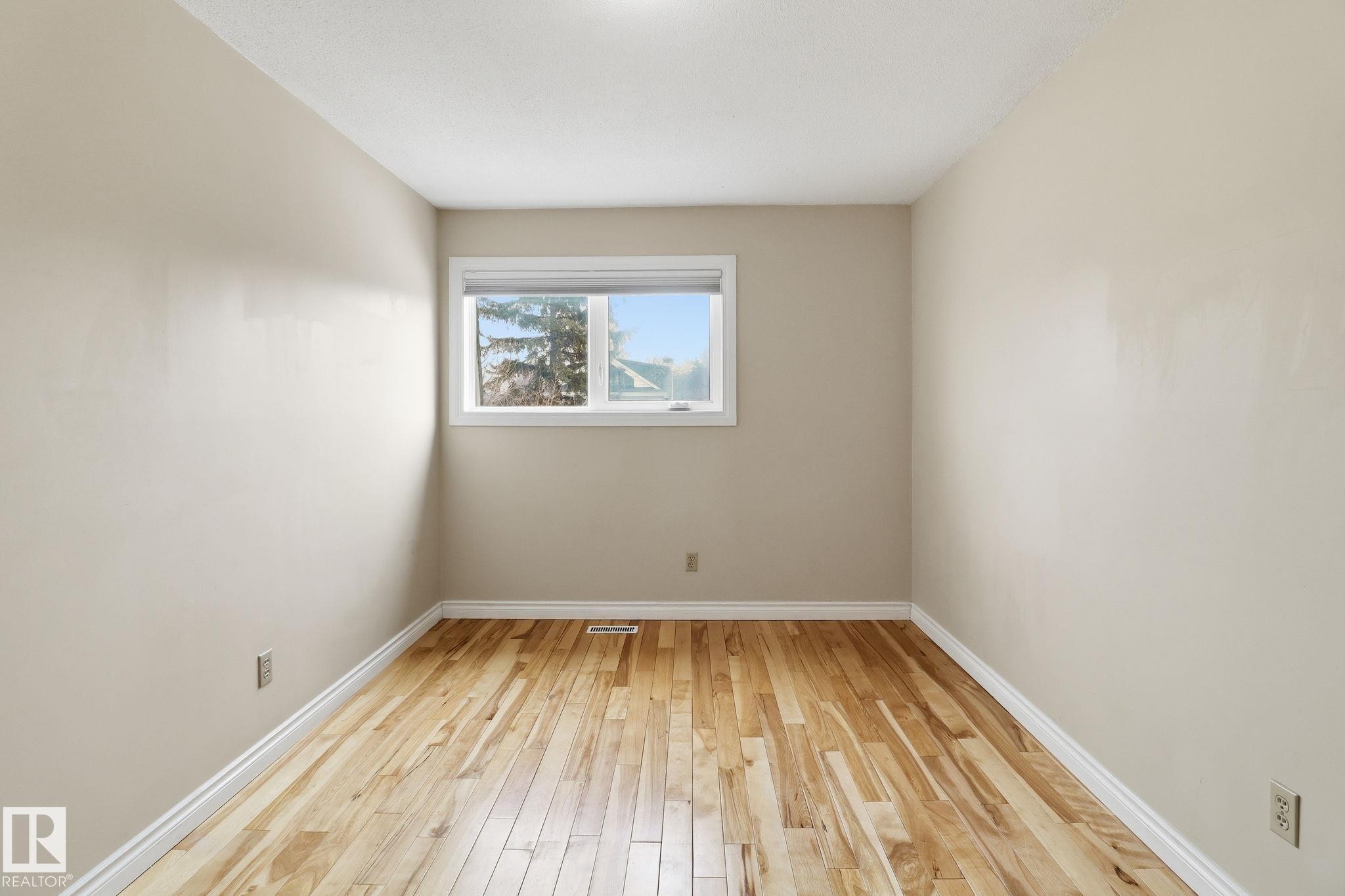9023 95 Street, Edmonton, AB