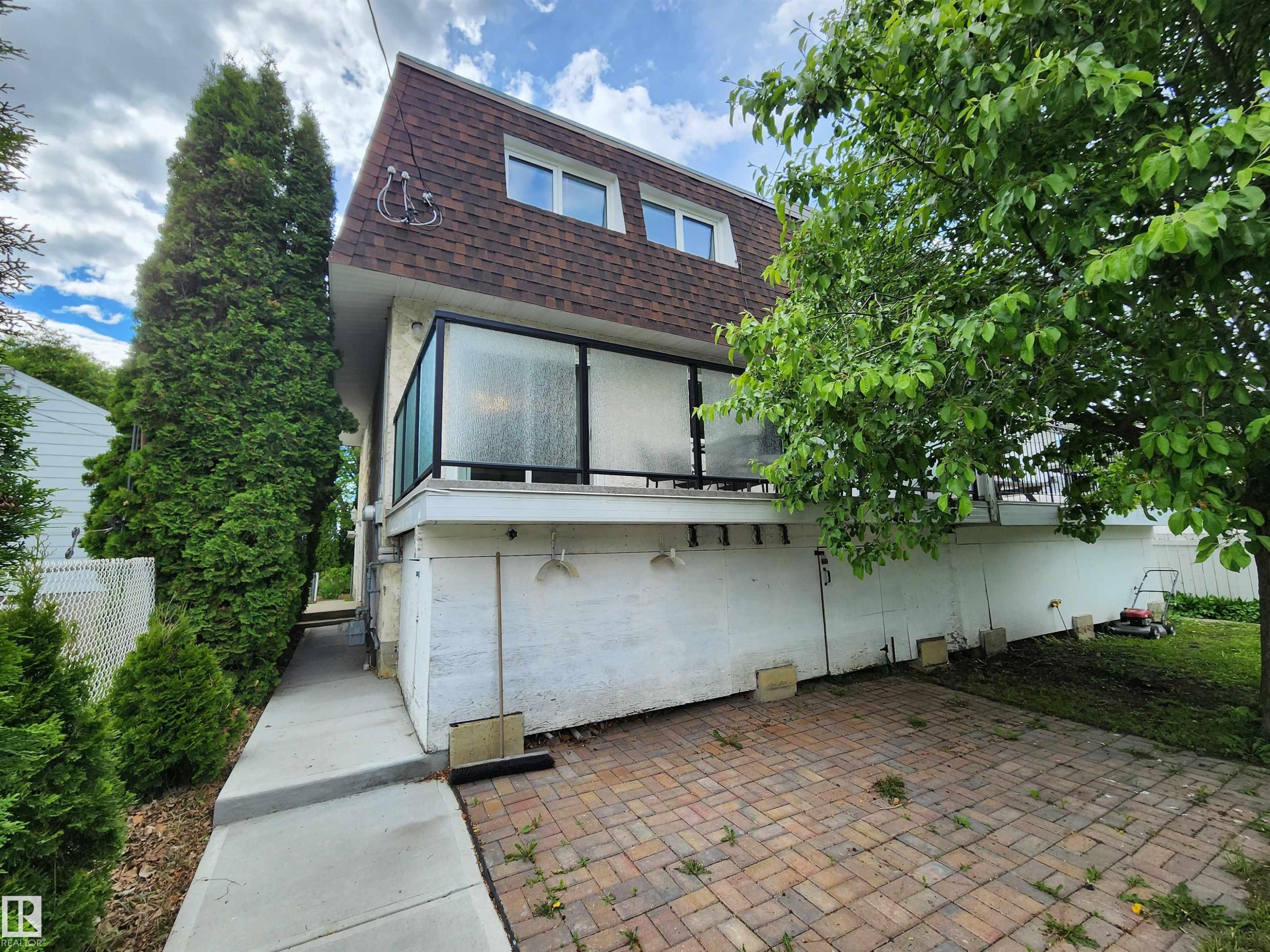 9023 95 Street, Edmonton, AB