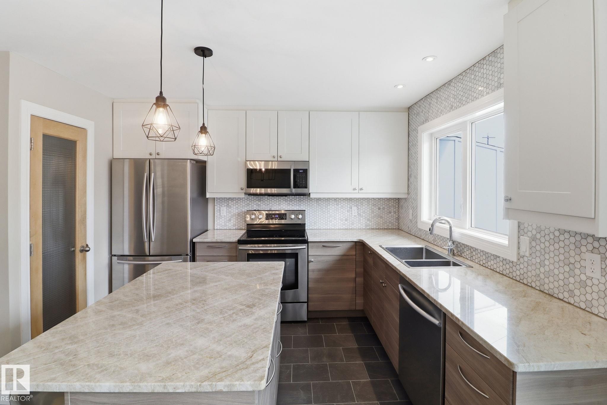 9023 95 Street, Edmonton, AB