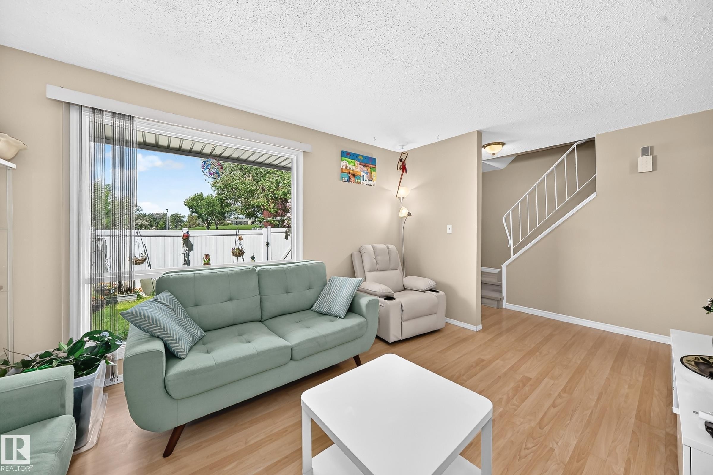 13317 47 Street, Edmonton, AB