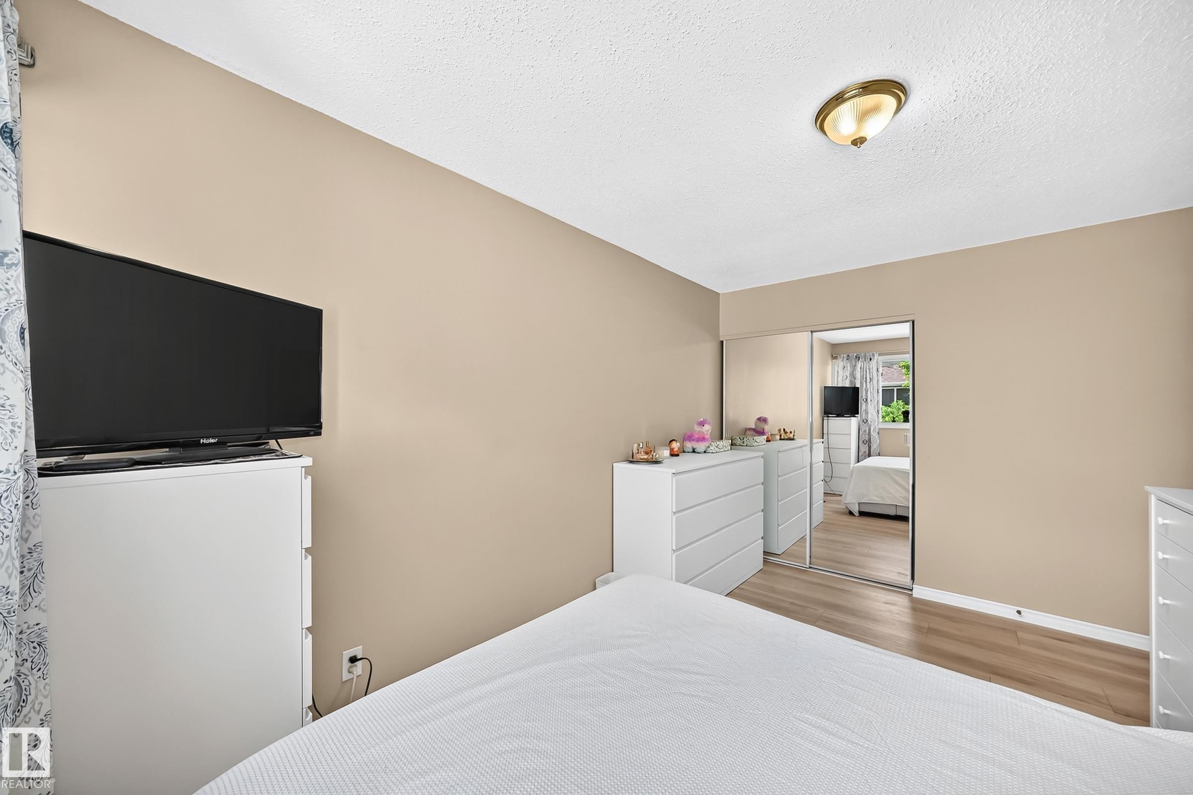 13317 47 Street, Edmonton, AB