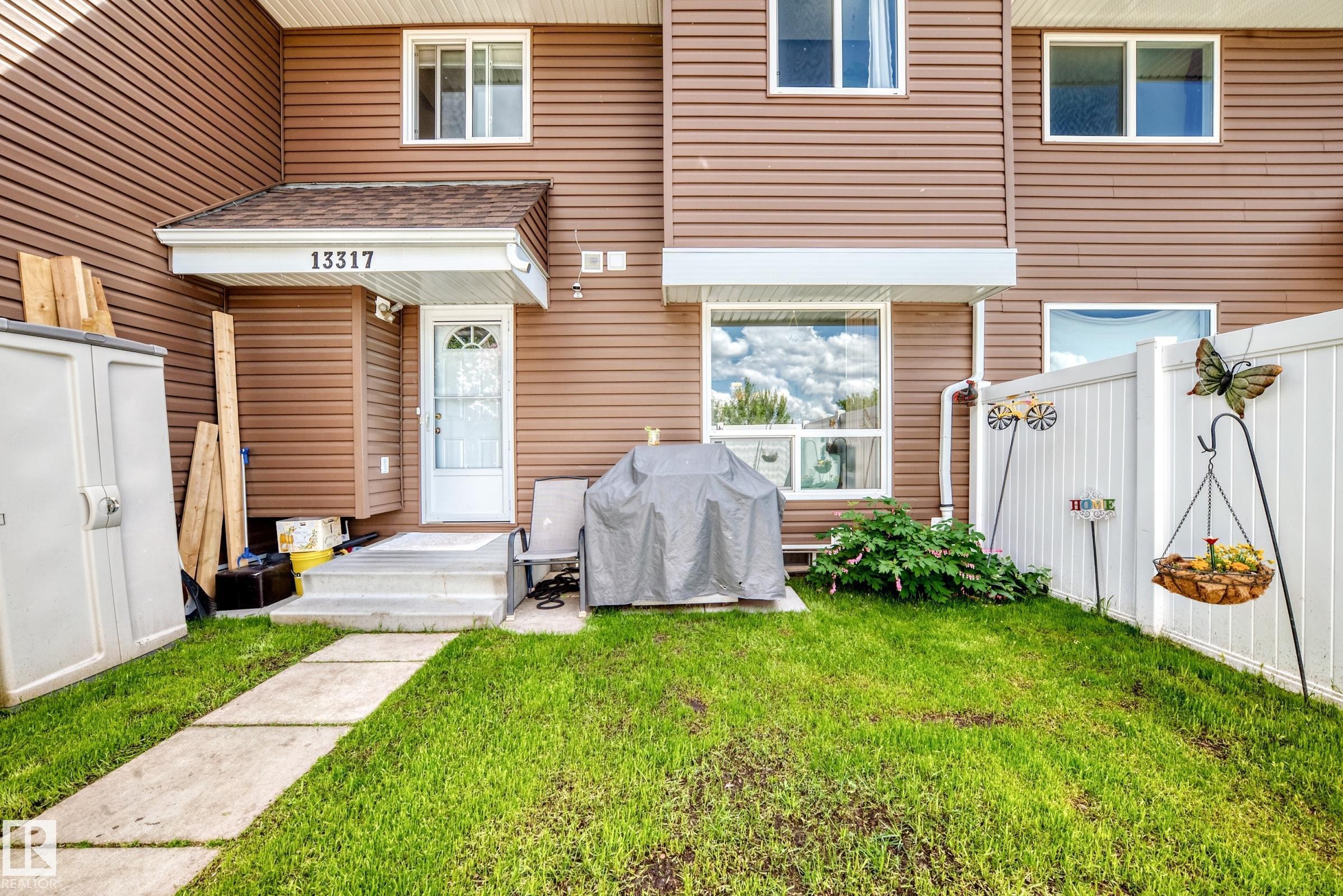 13317 47 Street, Edmonton, AB