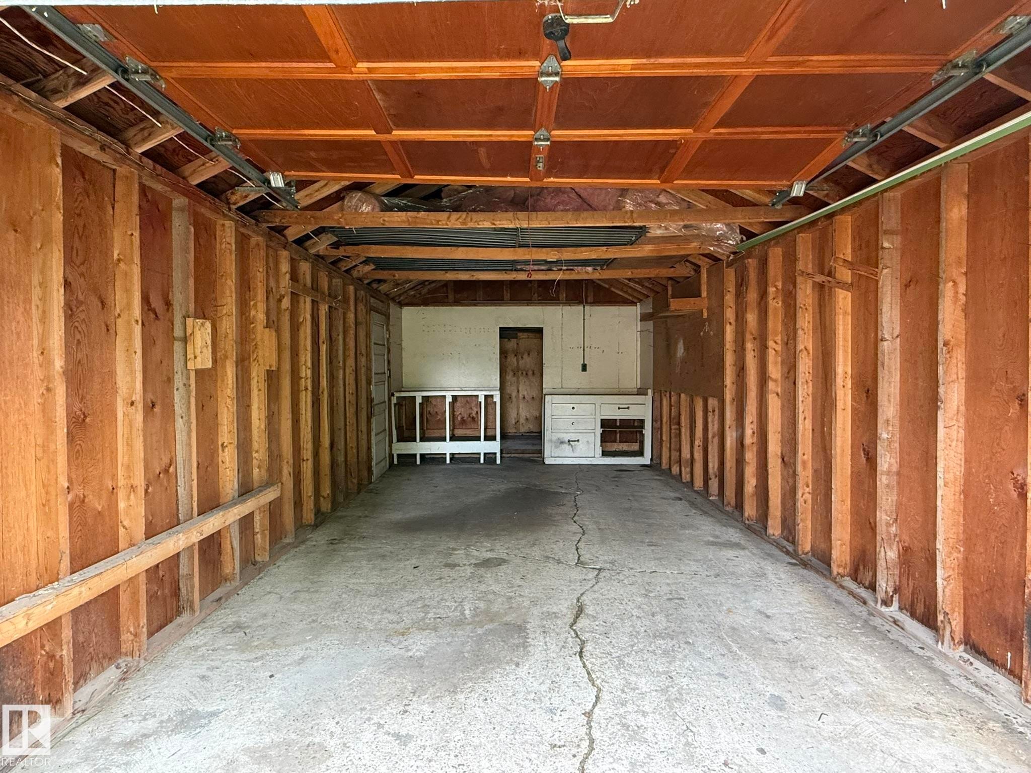 5028 52 Avenue, Breton, AB - Indoor Photo Showing Basement