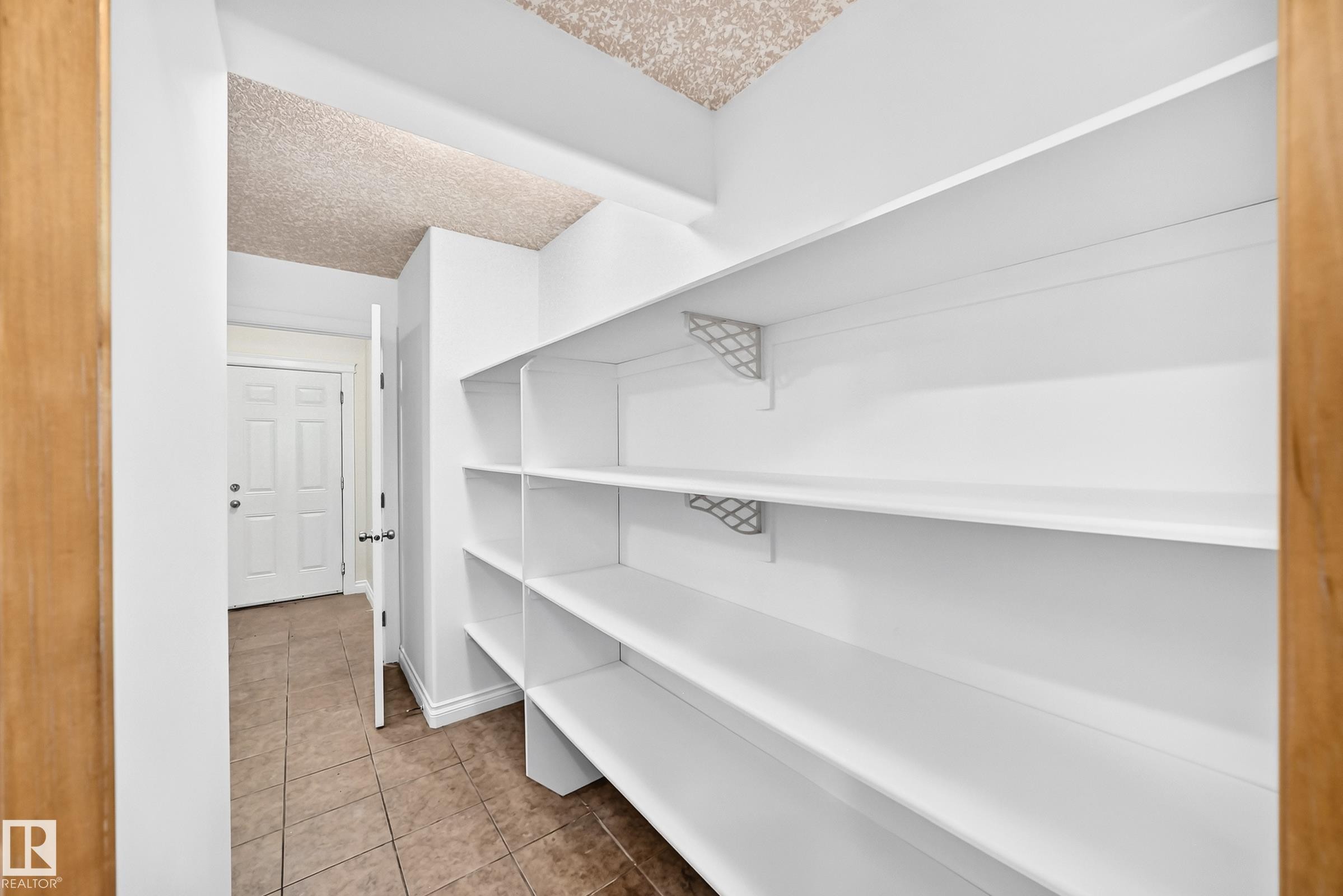 16616 70 Street Nw, Edmonton, AB