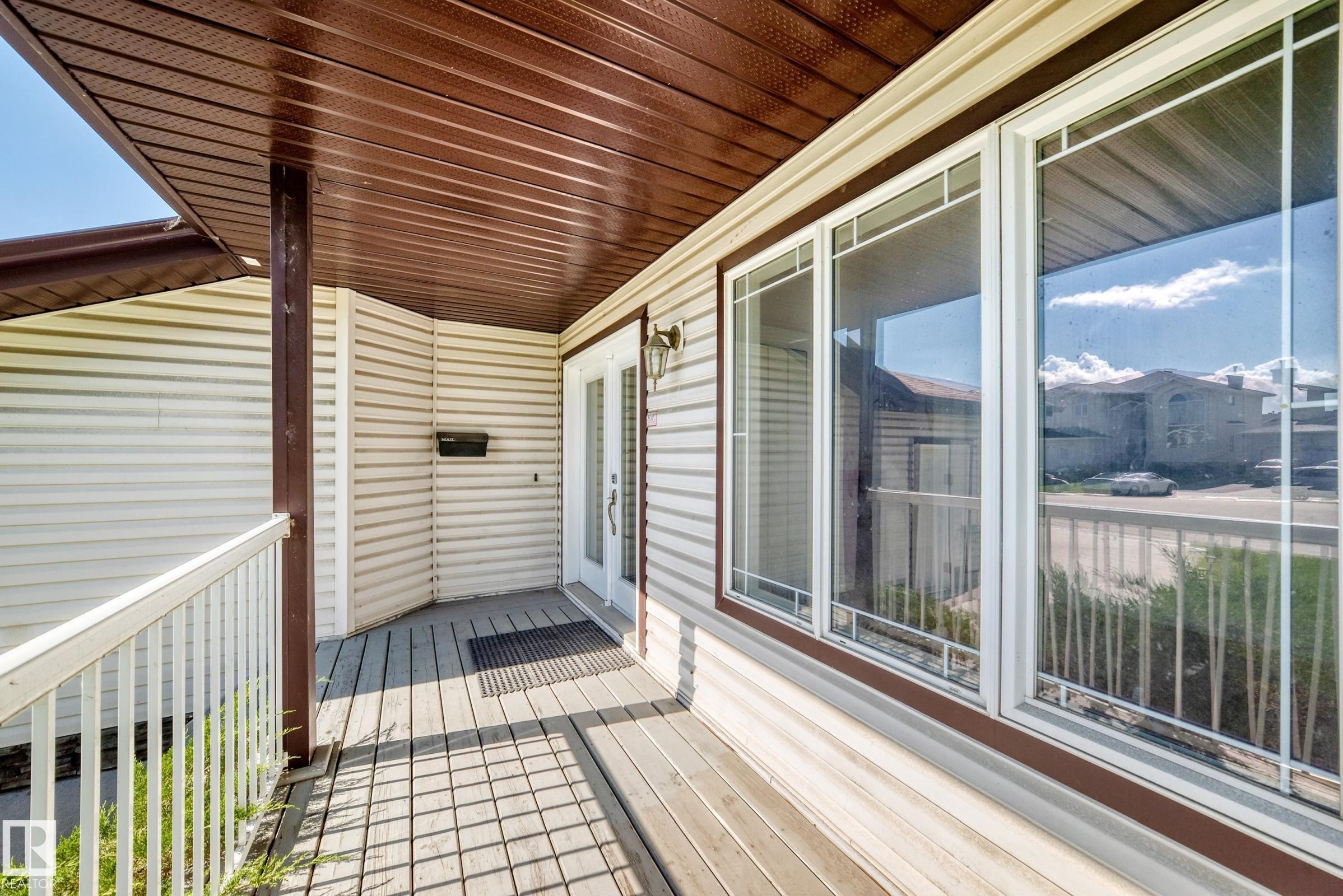 16616 70 Street Nw, Edmonton, AB