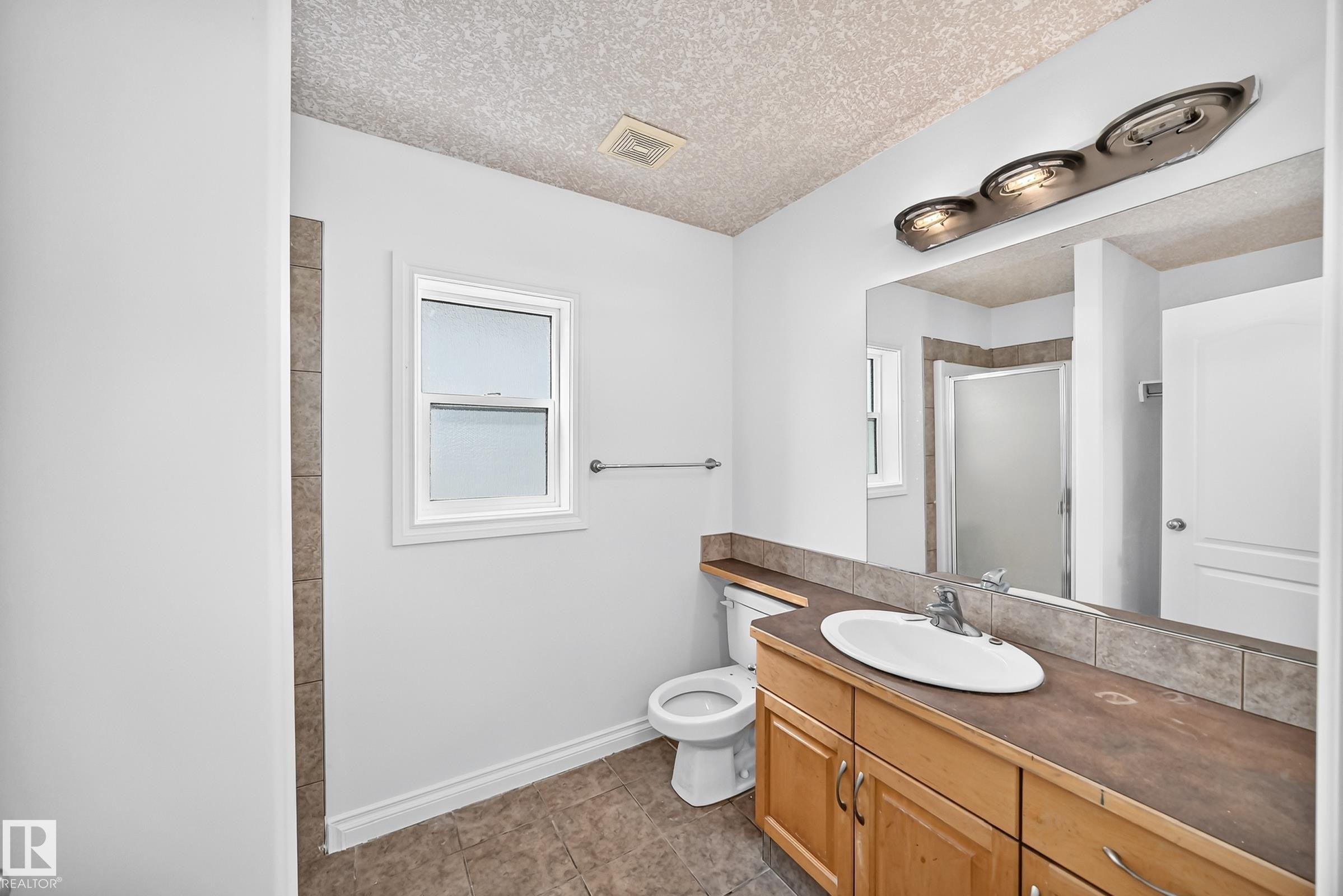16616 70 Street Nw, Edmonton, AB