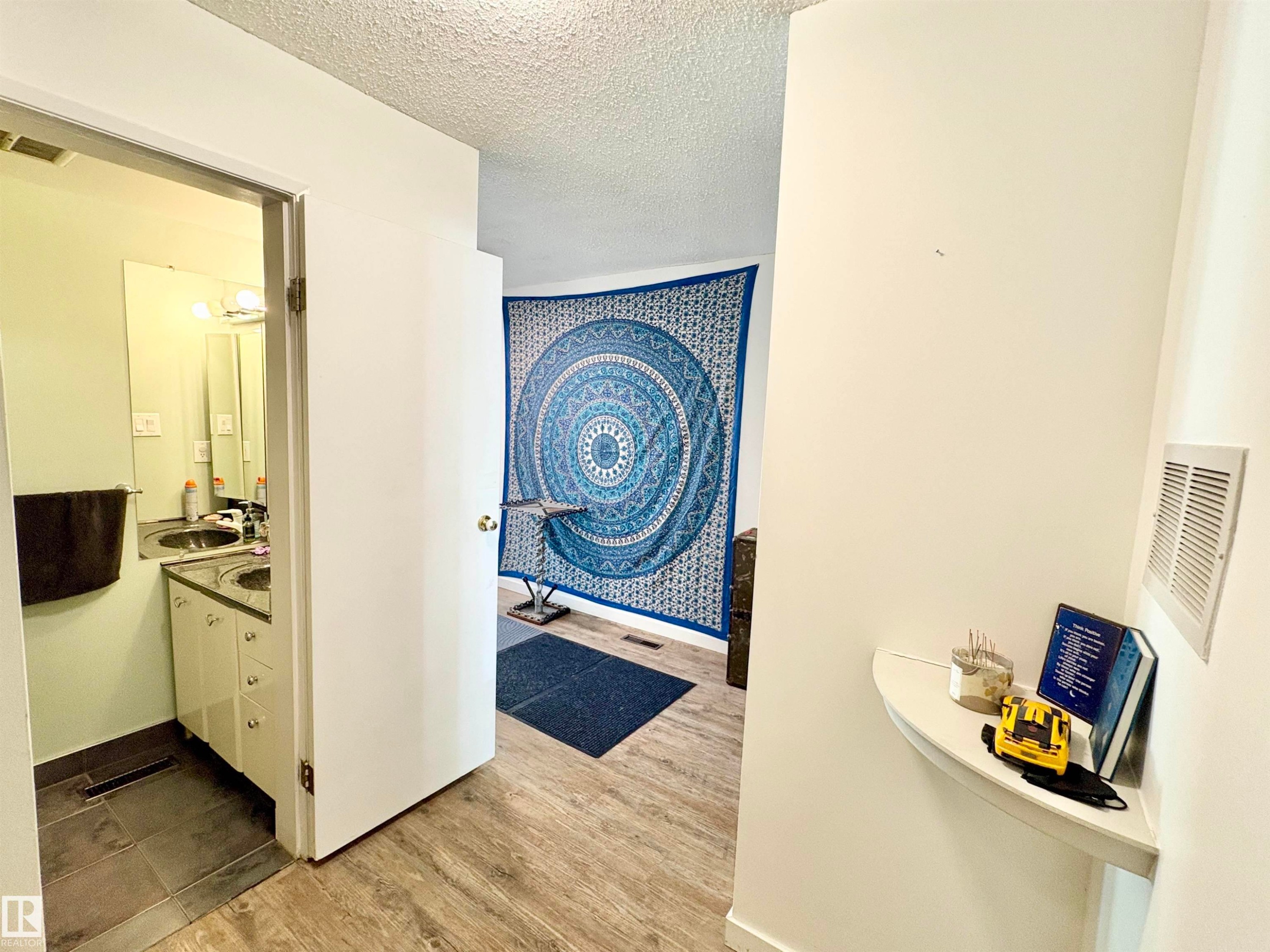 3016 108 Street, Edmonton, AB