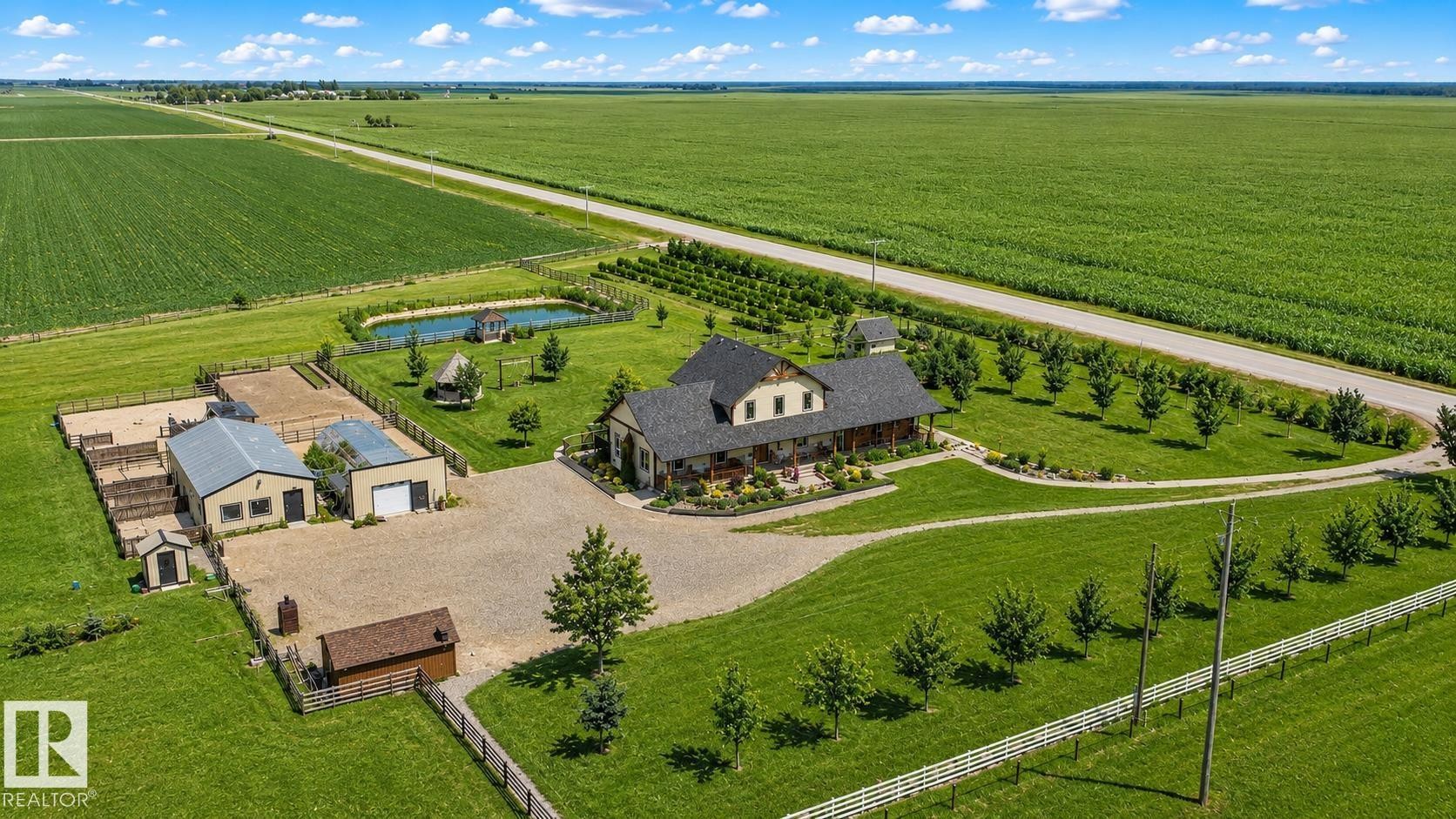 114039 Range Road 221, Rural Lethbridge County, AB