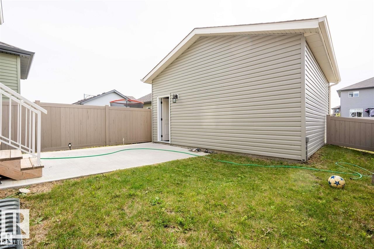 1767 26A Street, Edmonton, AB