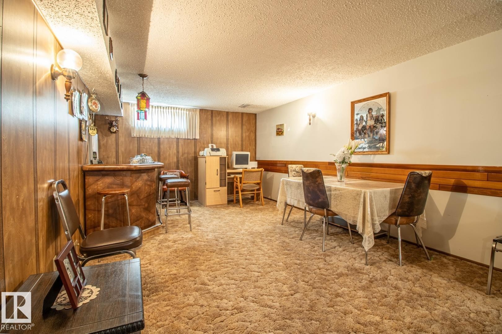 14107 58 Street Nw, Edmonton, AB - Indoor Photo Showing Other Room