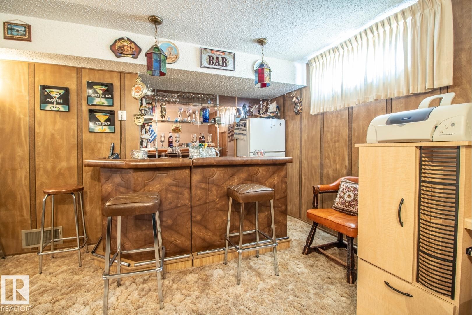 14107 58 Street Nw, Edmonton, AB - Indoor