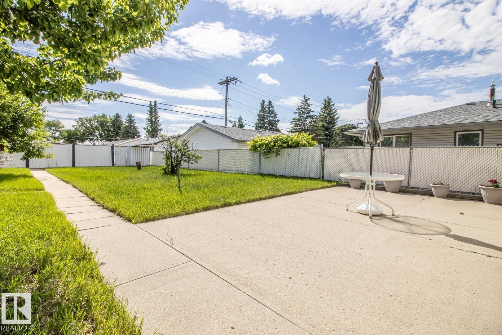 14107 58 Street Nw, Edmonton, AB - Outdoor