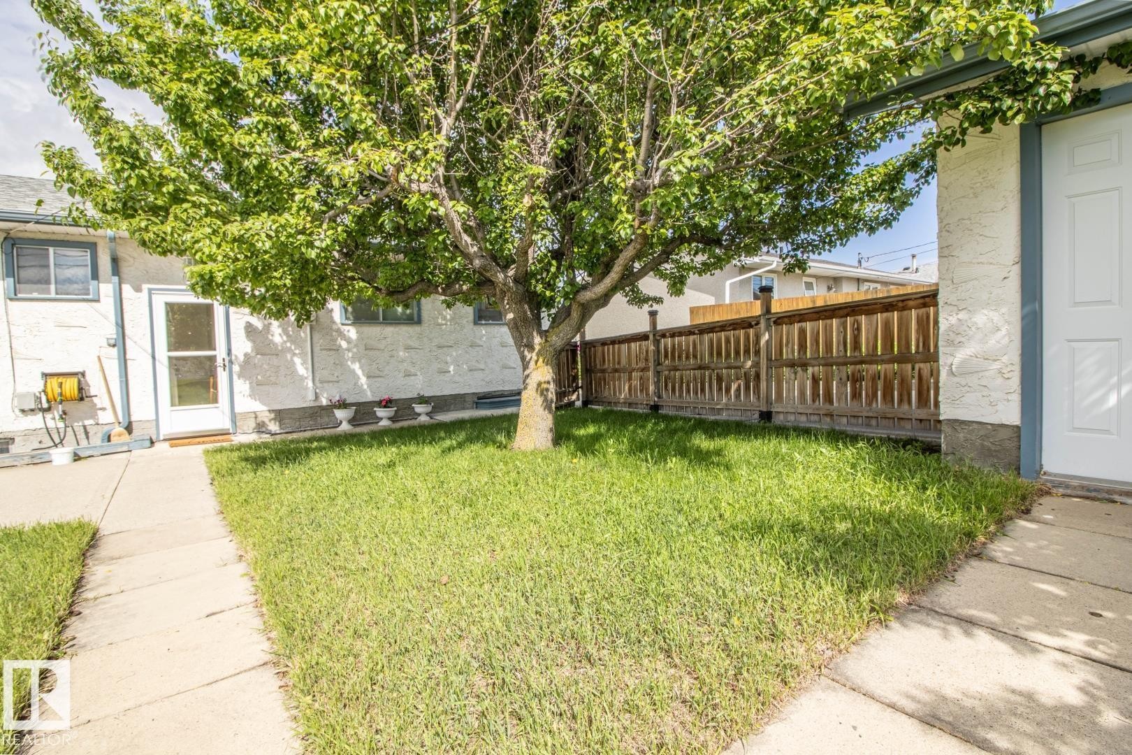 14107 58 Street Nw, Edmonton, AB - Outdoor