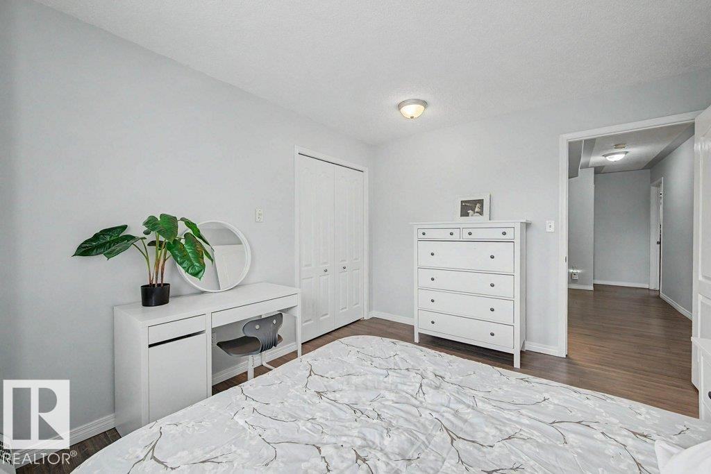 401 10827 85 Avenue, Edmonton, AB - Indoor Photo Showing Bedroom