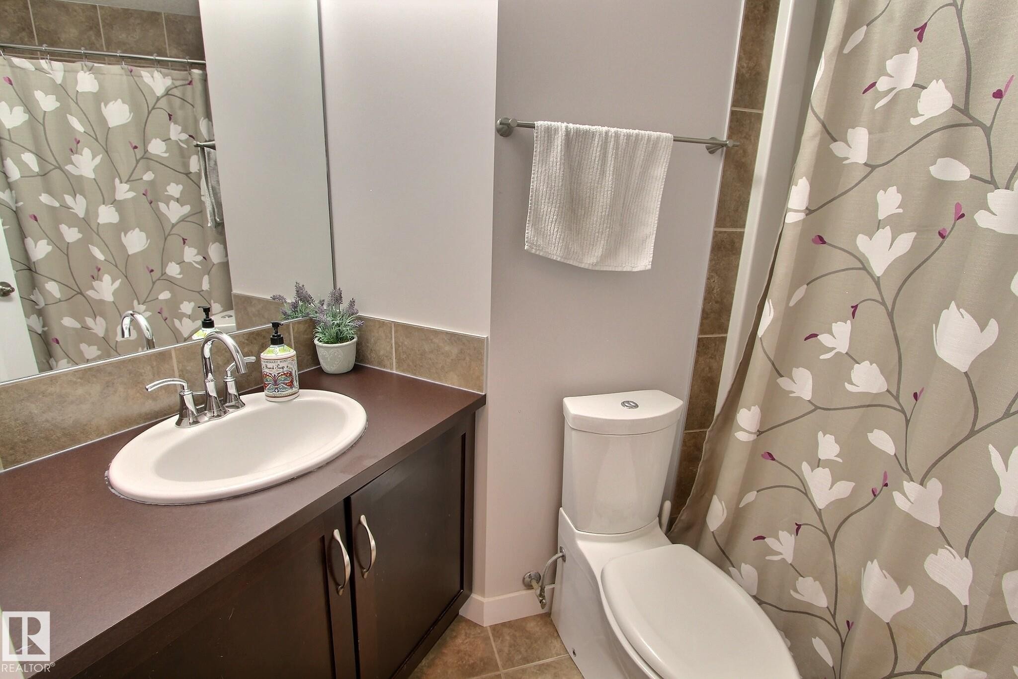 #206 2584 Anderson Wy Sw, Edmonton, AB - Indoor Photo Showing Bathroom