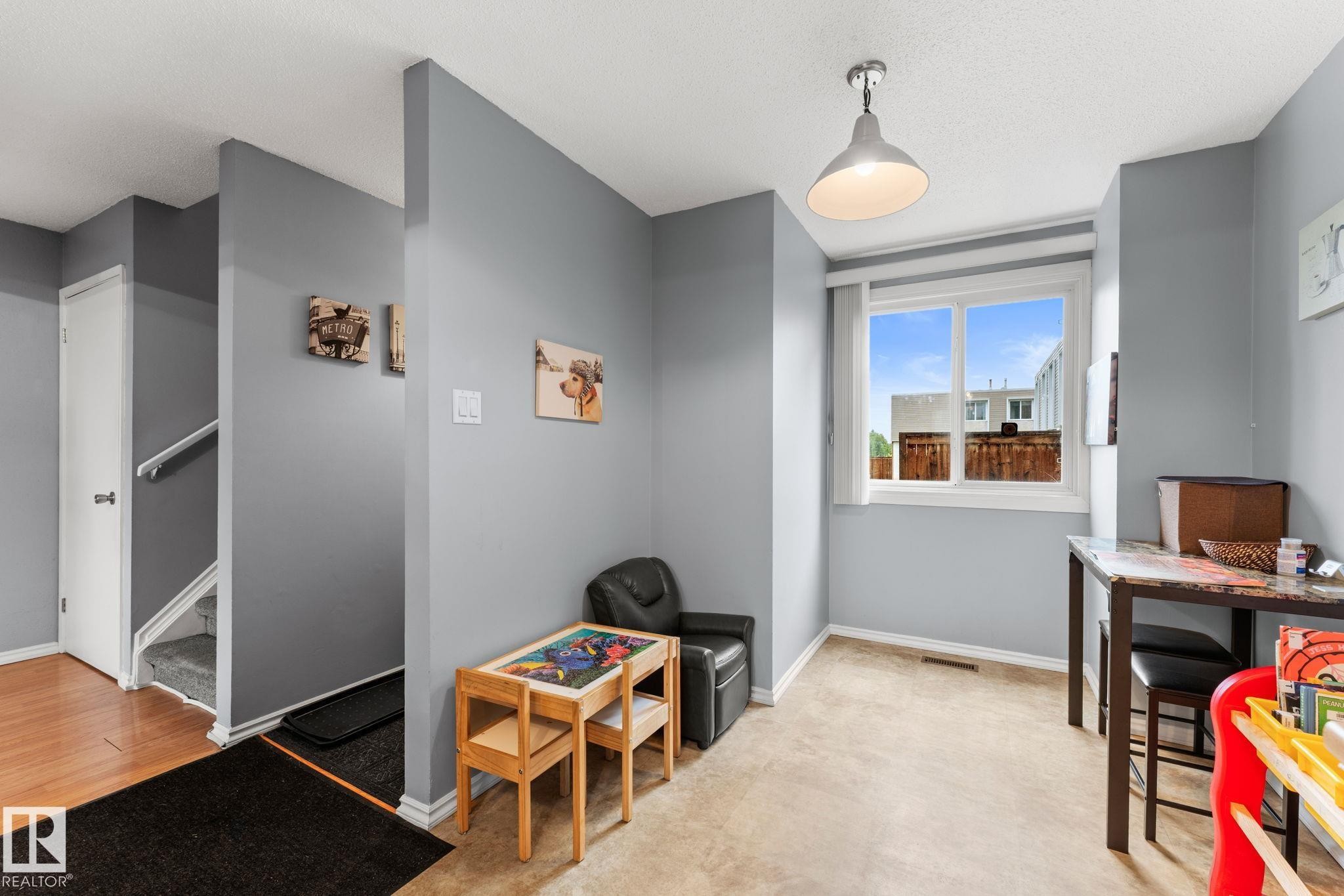 111 Cornell Court, Edmonton, AB