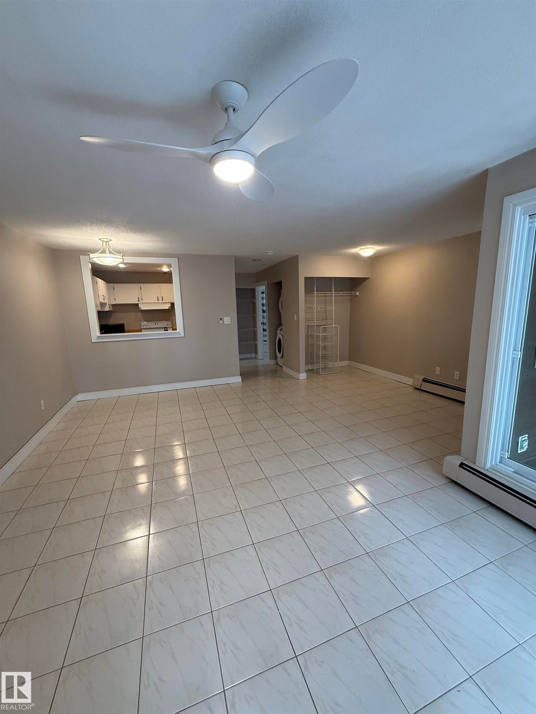101 10138 116 Street, Edmonton, AB