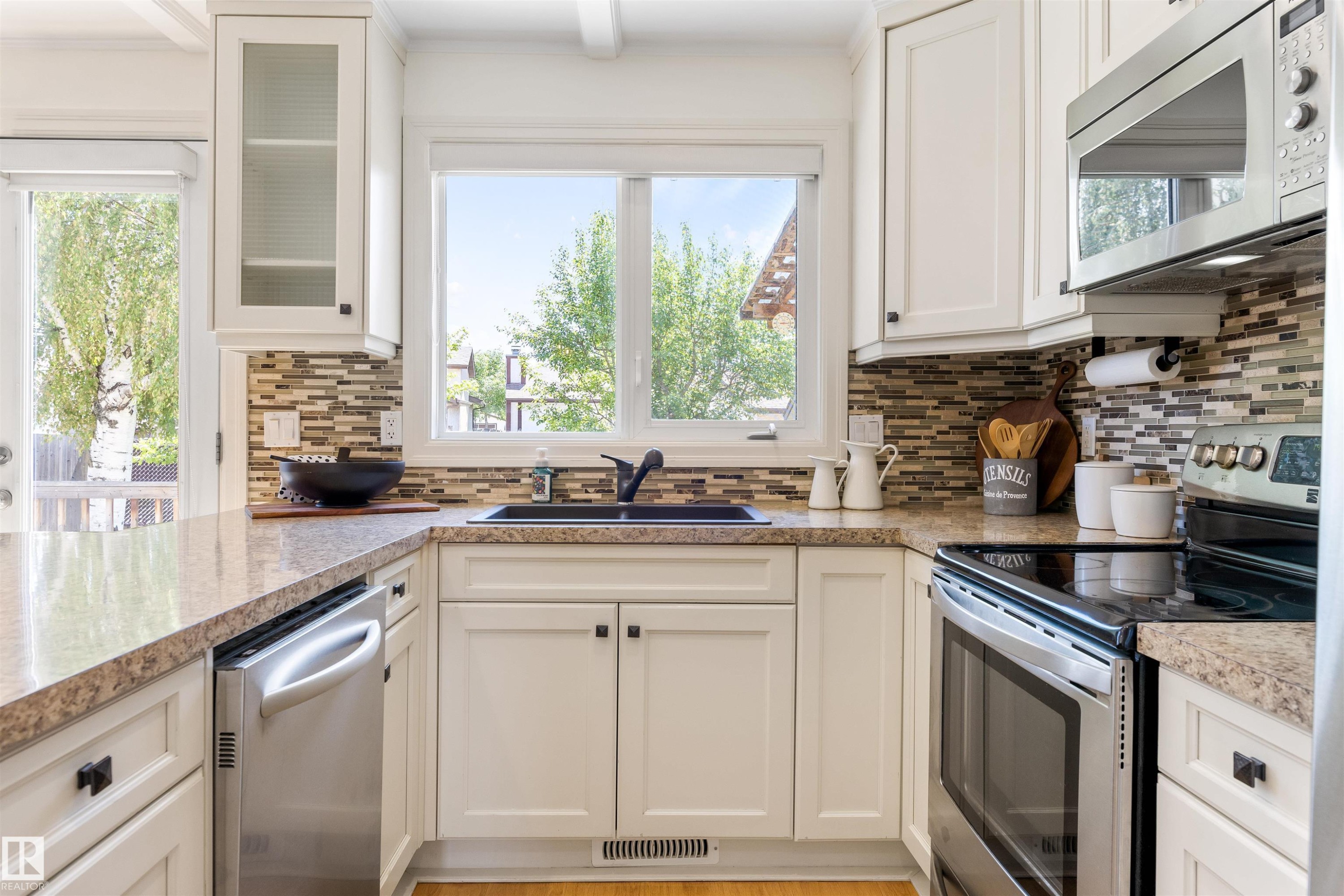 9231 169 Avenue, Edmonton, AB