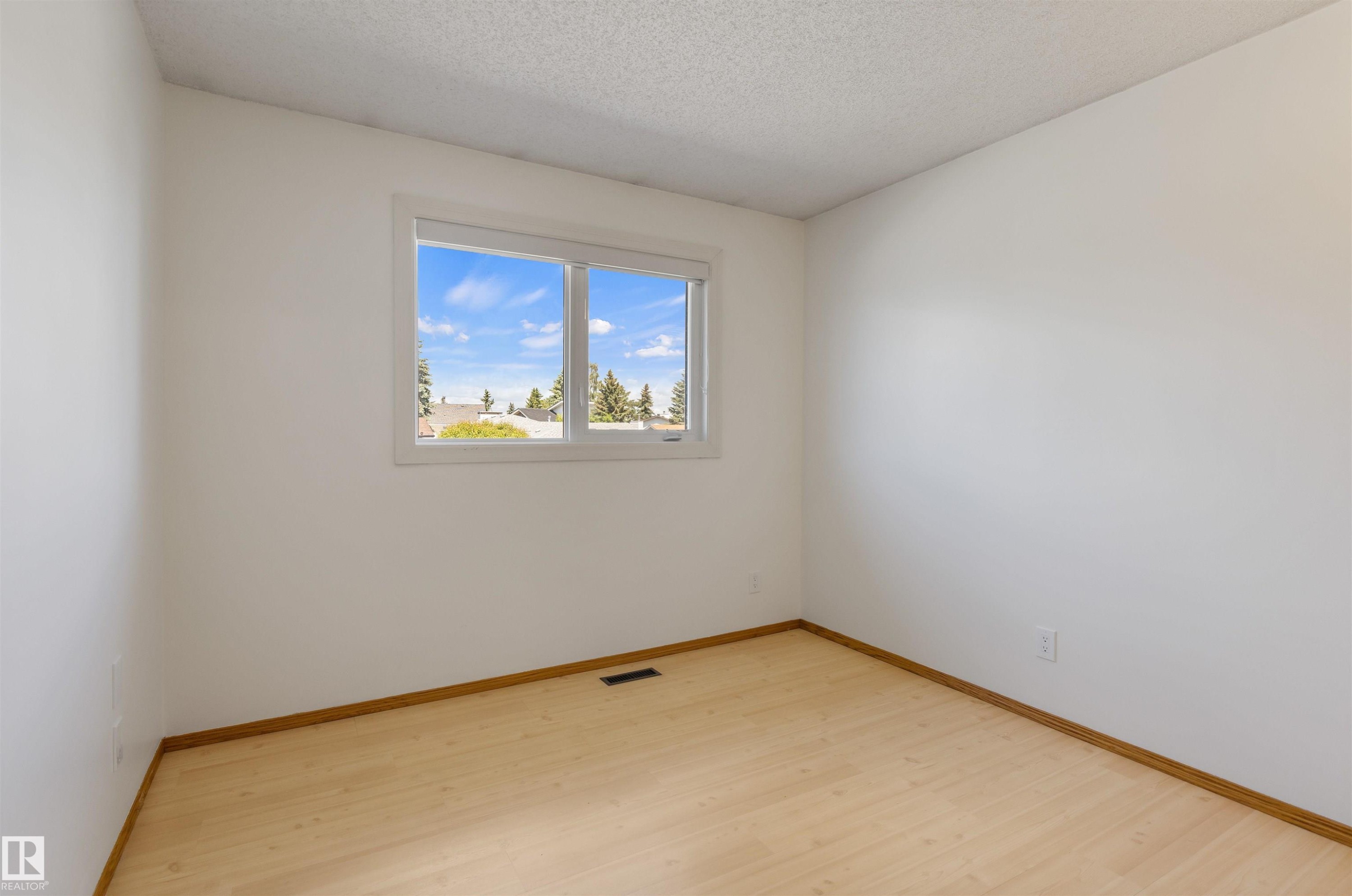 9231 169 Avenue, Edmonton, AB